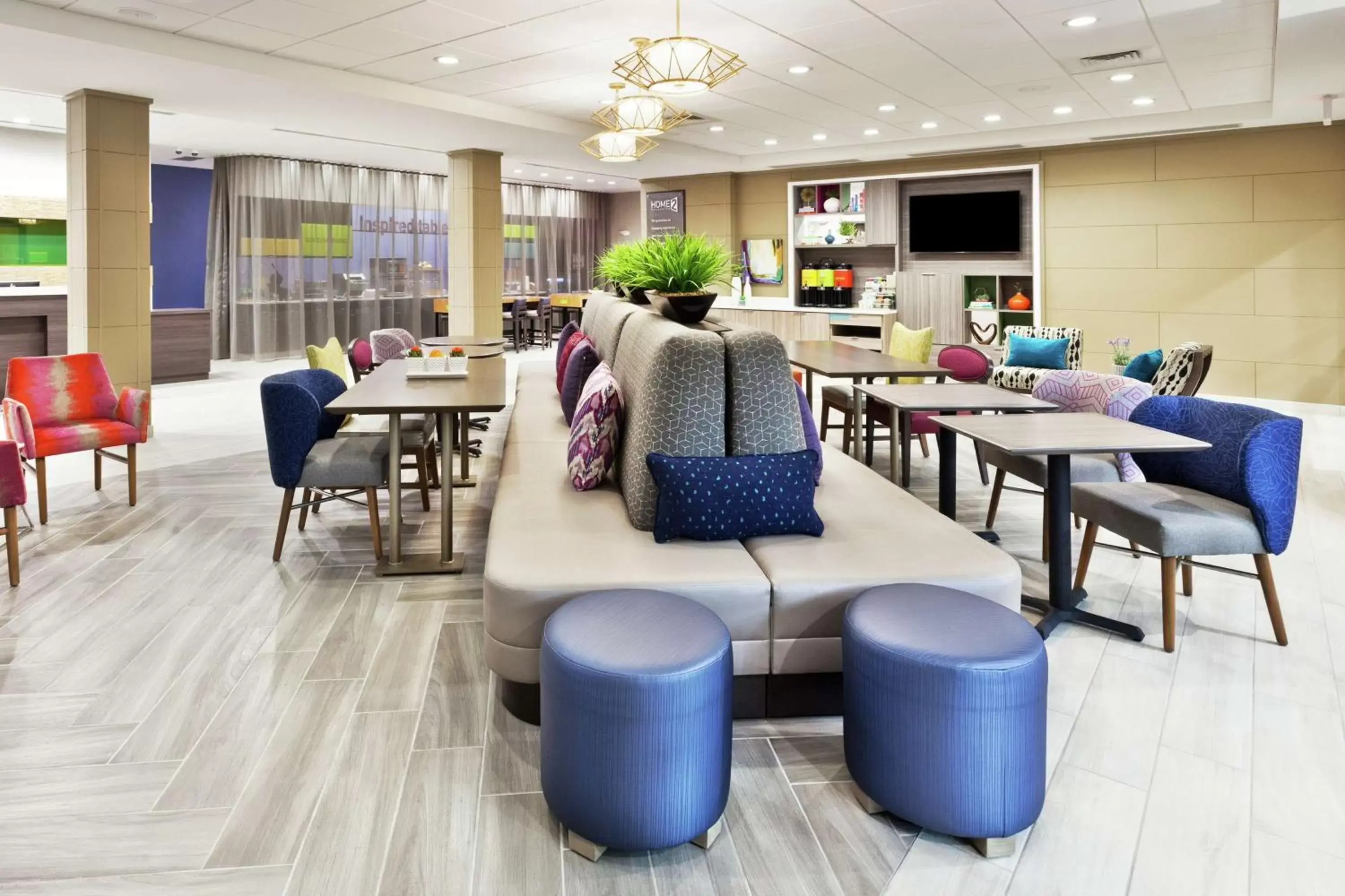 Lobby or reception, Restaurant/Places to Eat in Home2 Suites By Hilton Birmingham Colonnade