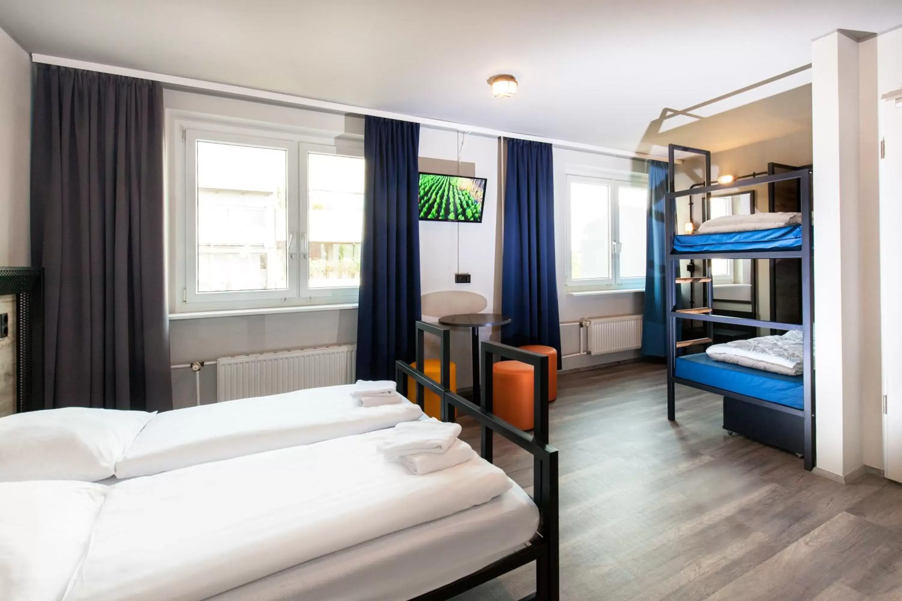 Family Room - 2 Adults + 2 Children (up to 17 years) in A&O Berlin Mitte