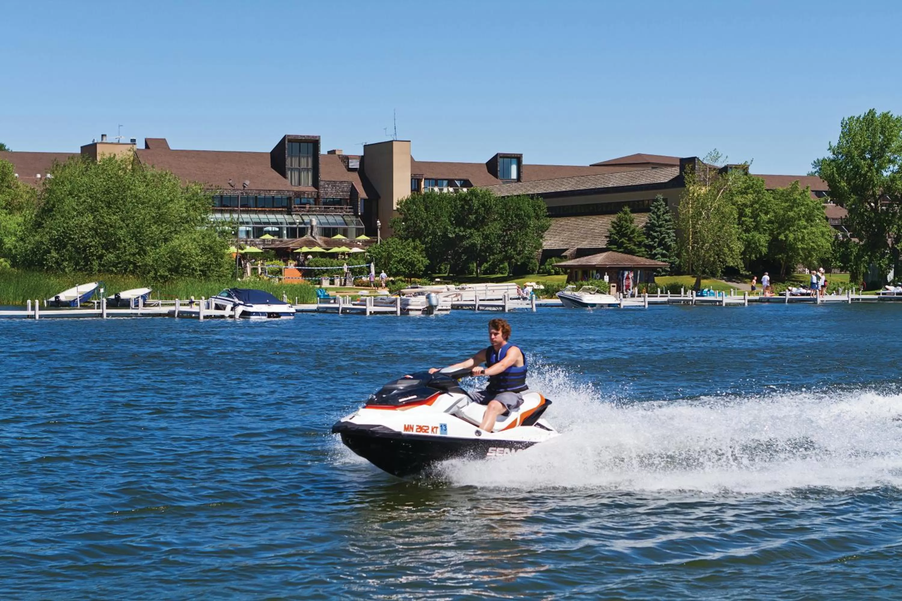 Fishing in Arrowwood Resort Hotel and Conference Center - Alexandria