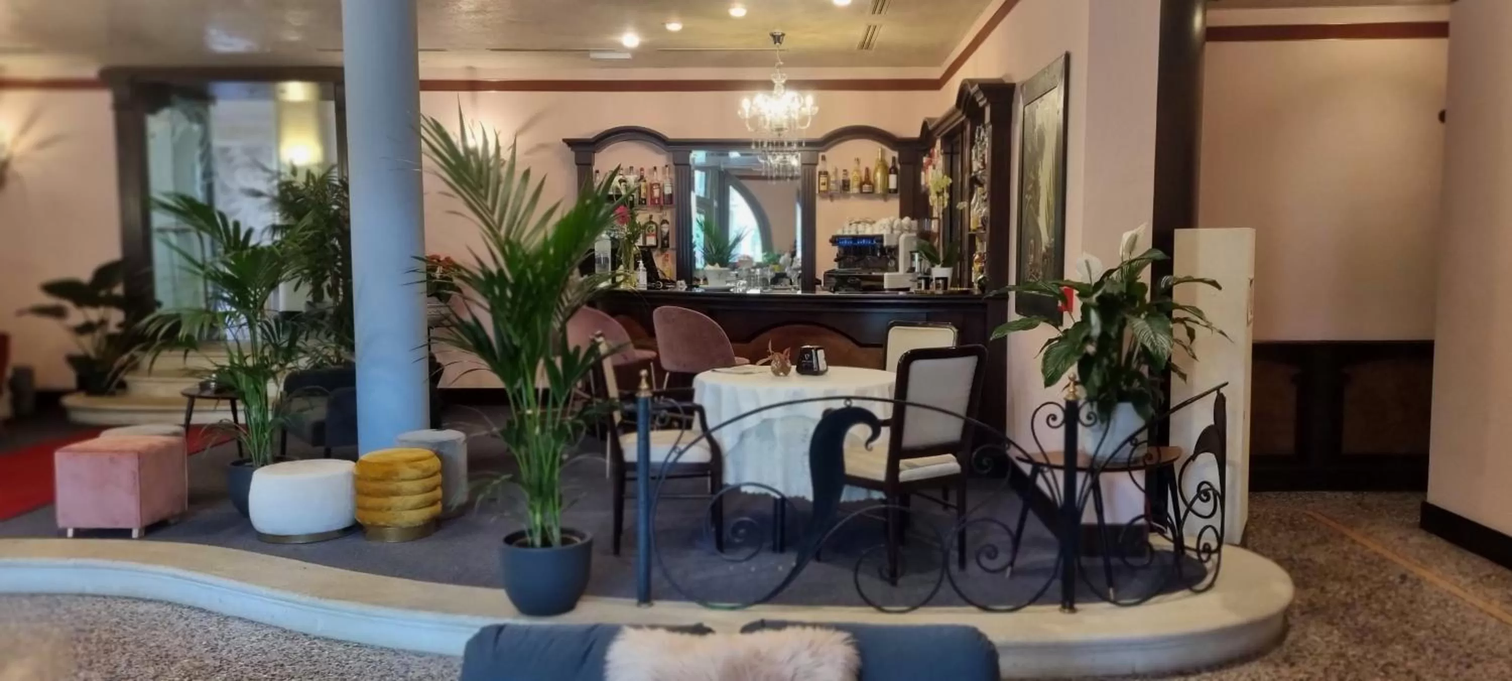 Swimming Pool in Villa Regina Margherita