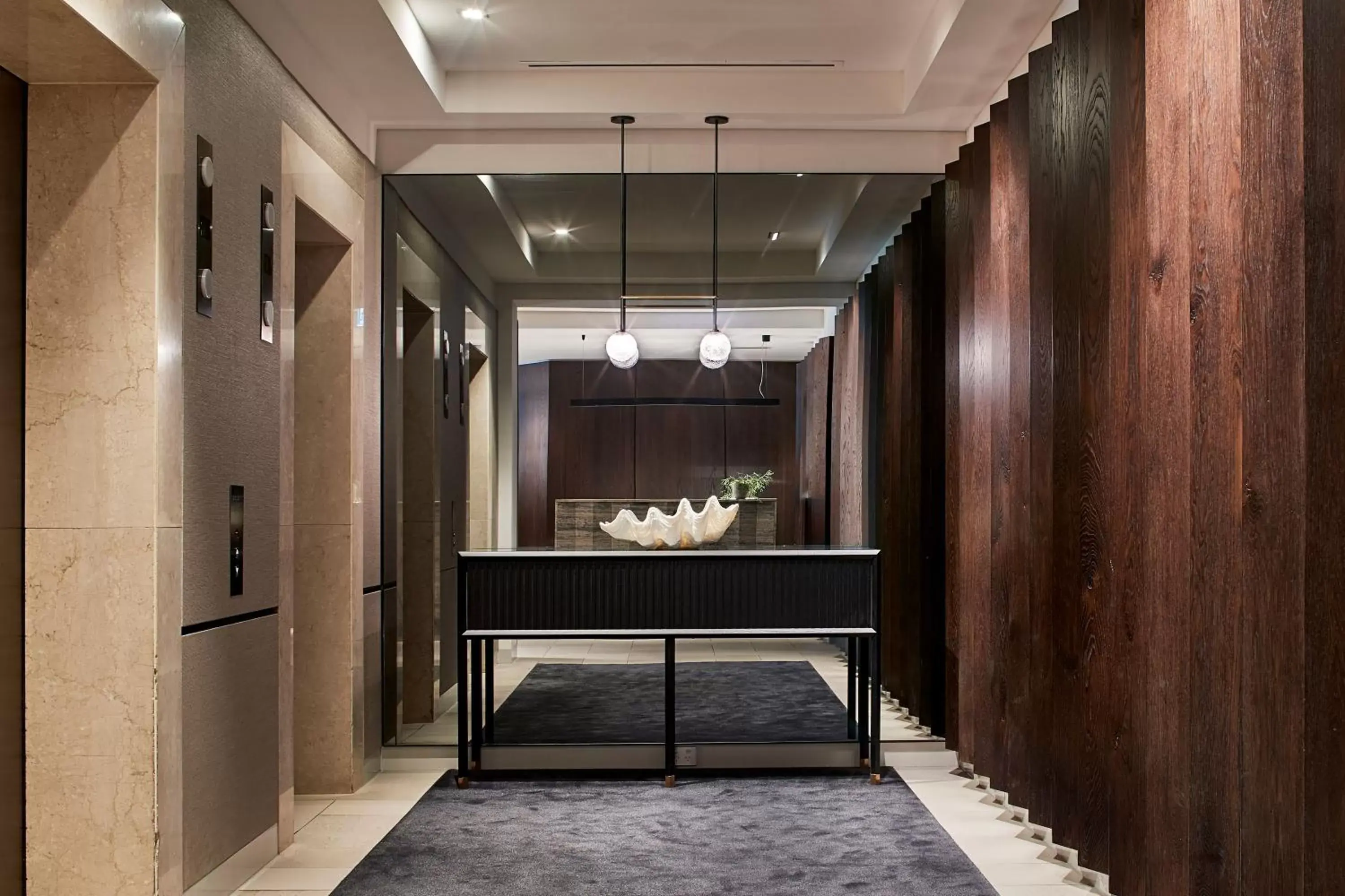 Lobby or reception in Quay West Suites Melbourne