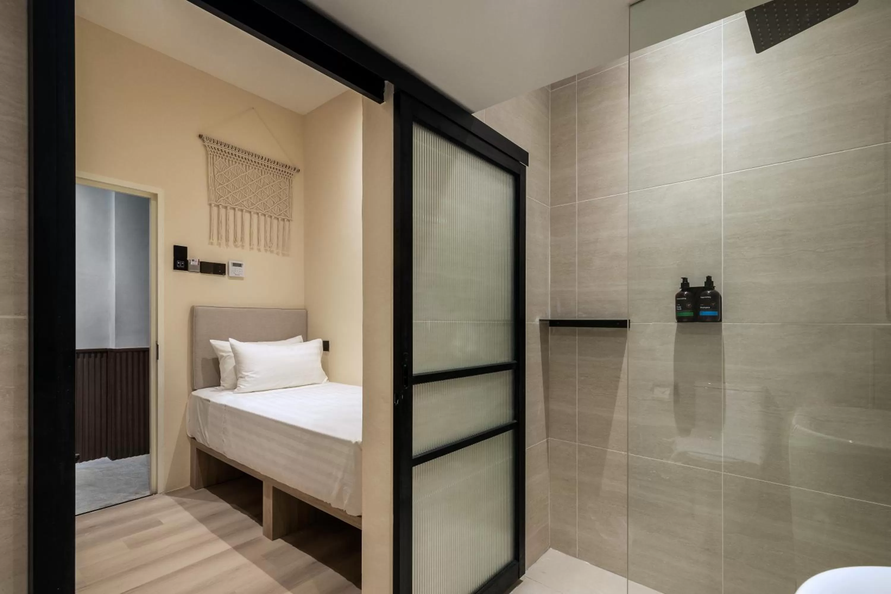 View (from property/room), Bed in Muntri Maison