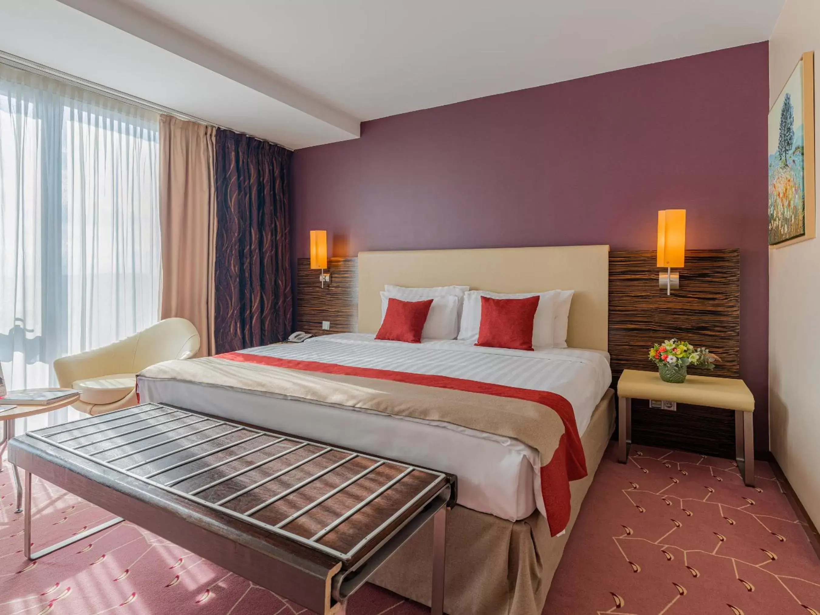 Bedroom, Bed in Ramada Sibiu Hotel