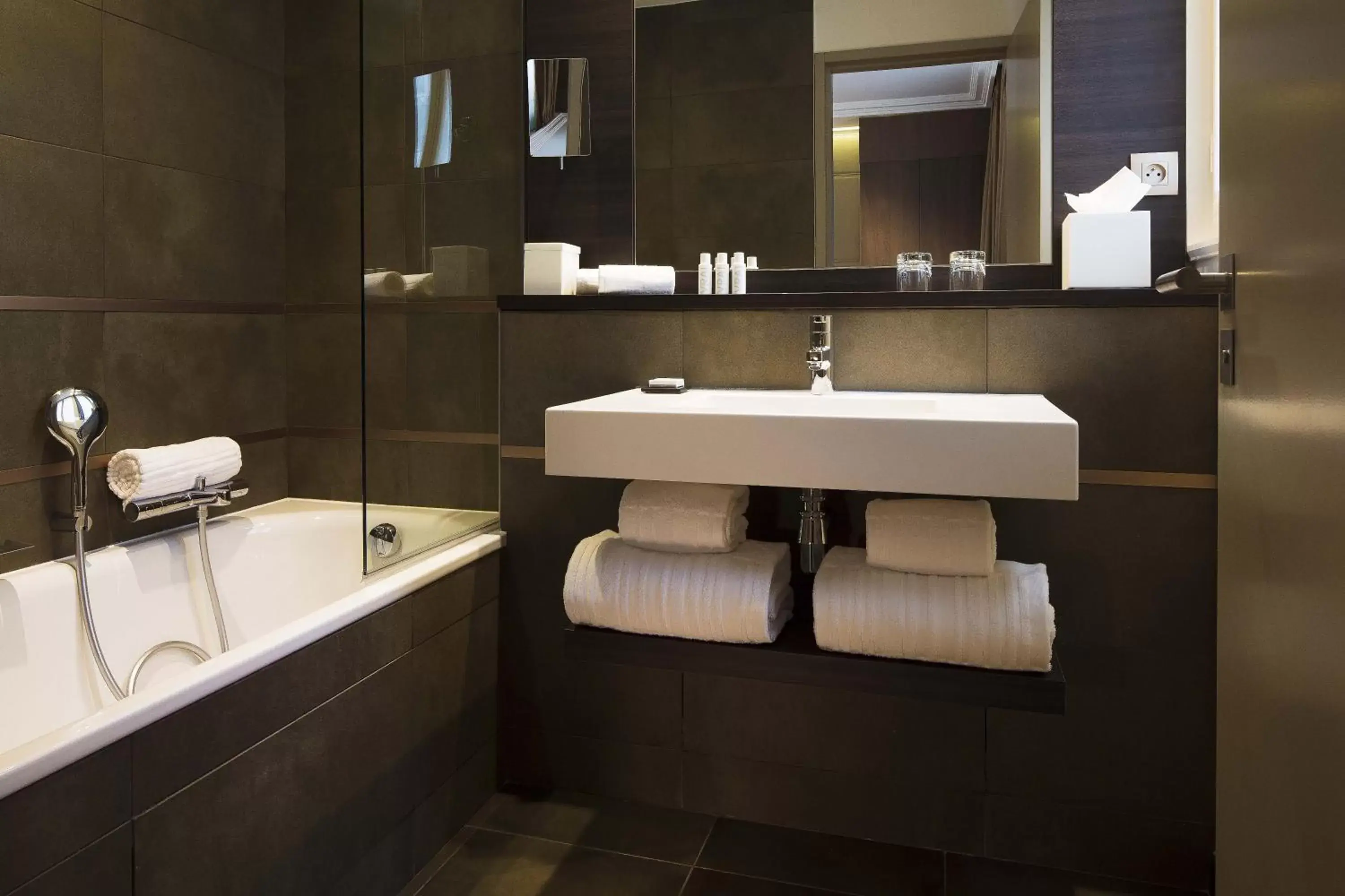 Bathroom in Hotel Villa Saxe Eiffel