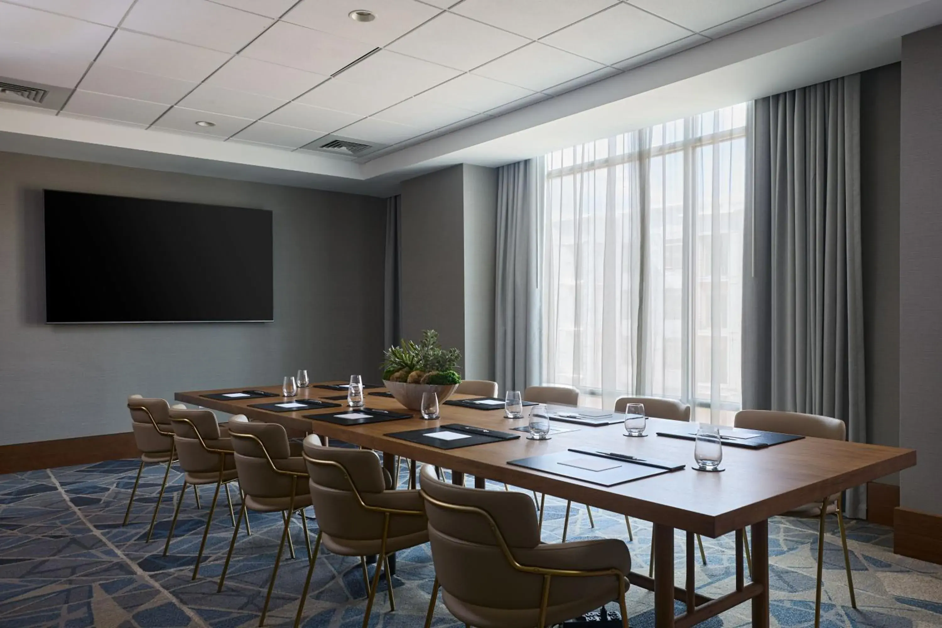 Meeting/conference room in The Westin Raleigh-Durham Airport