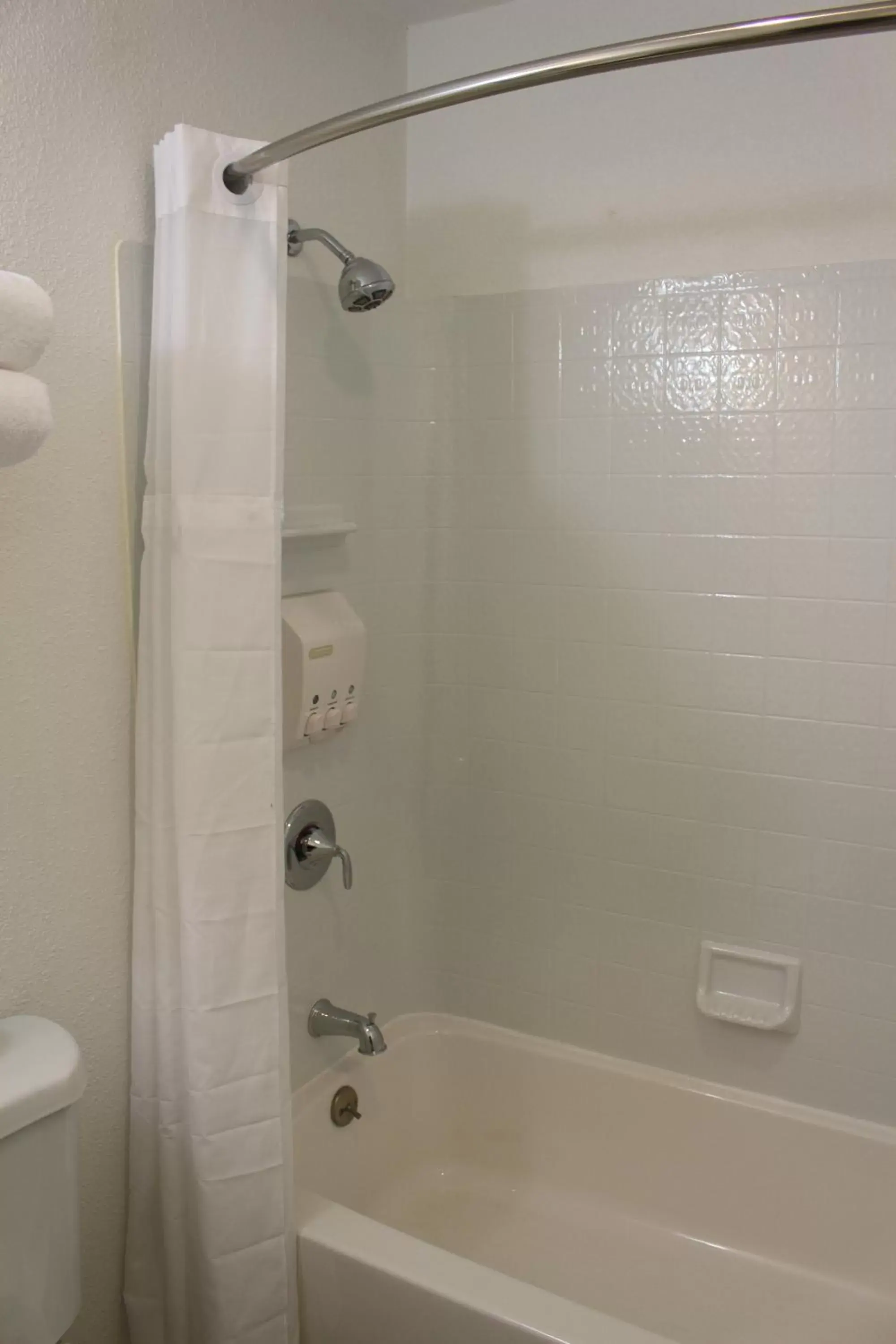 Shower, Bathroom in Sovana Inn
