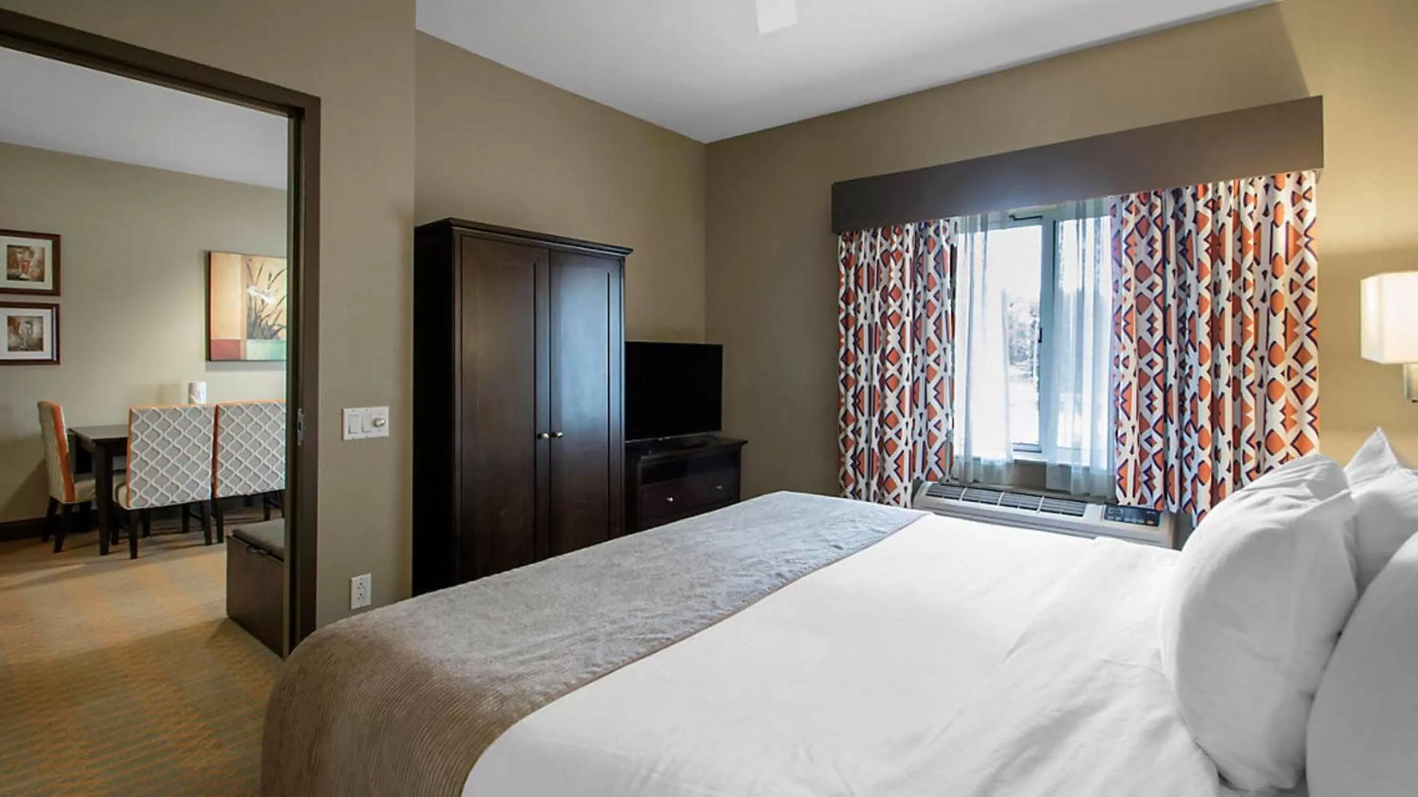 Bed in Bluegreen Vacations Odyssey Dells Resort