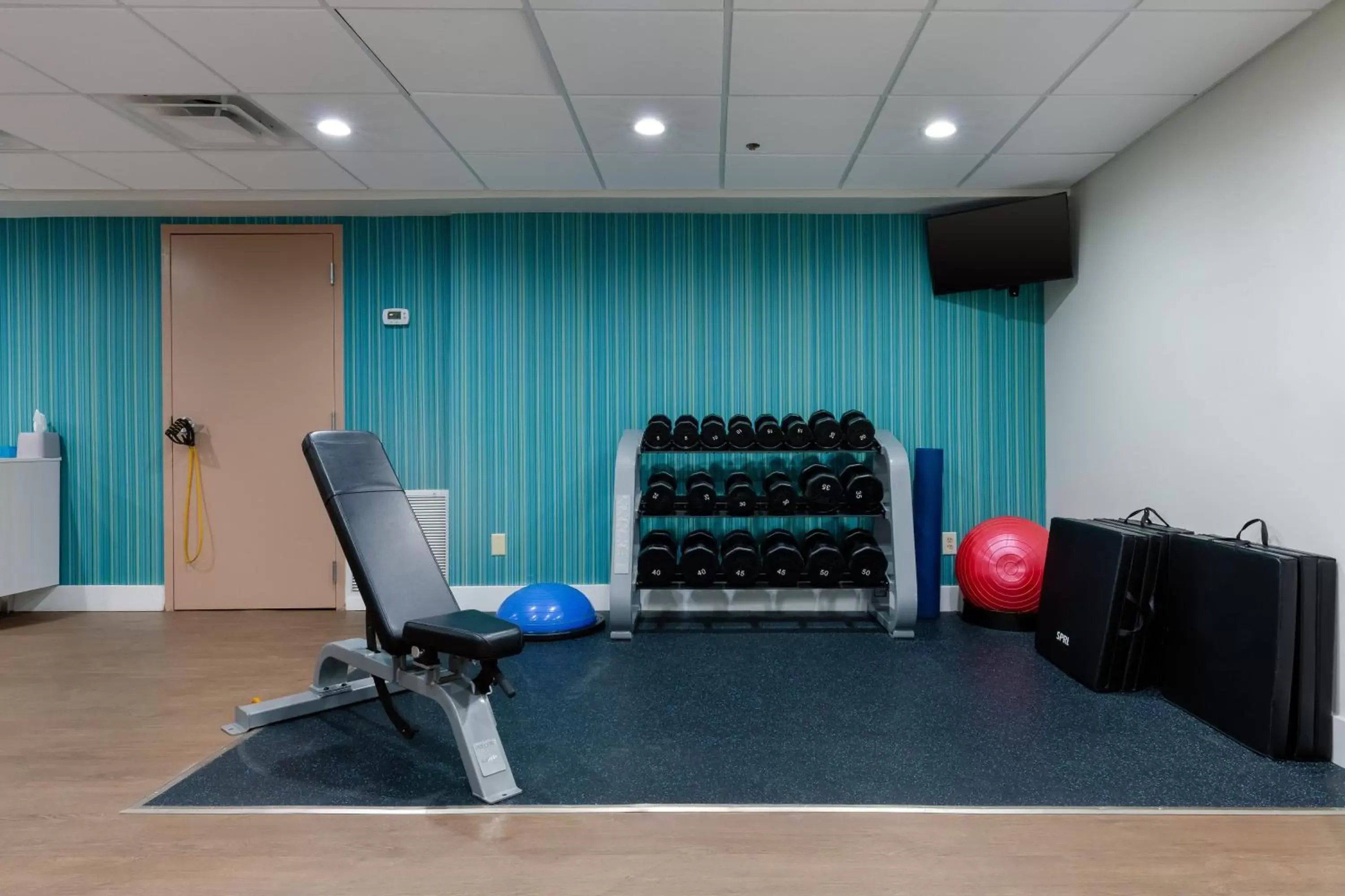 Fitness centre/facilities, Fitness Center/Facilities in Holiday Inn Express & Suites - Atlanta Downtown, an IHG Hotel