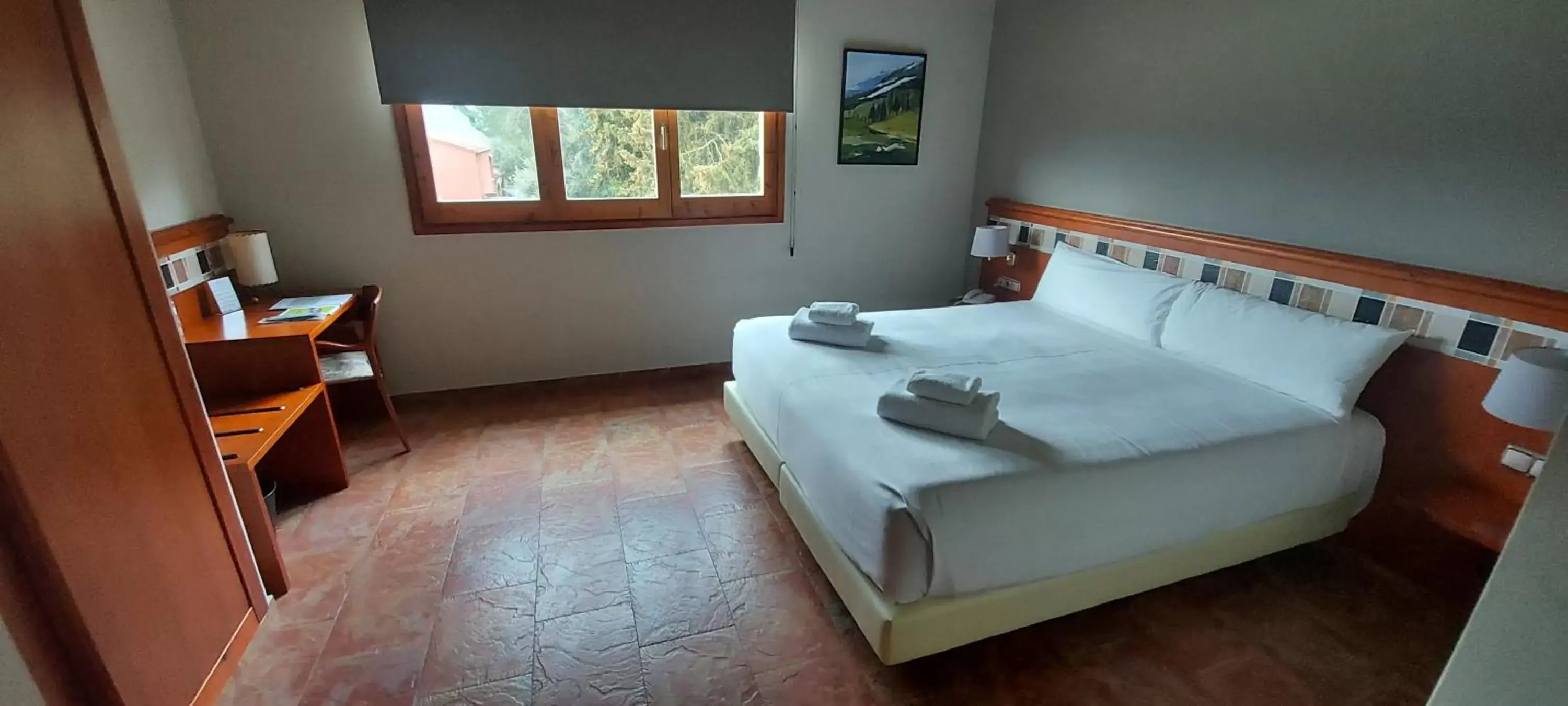 Photo of the whole room, Bed in Mas de la Sala