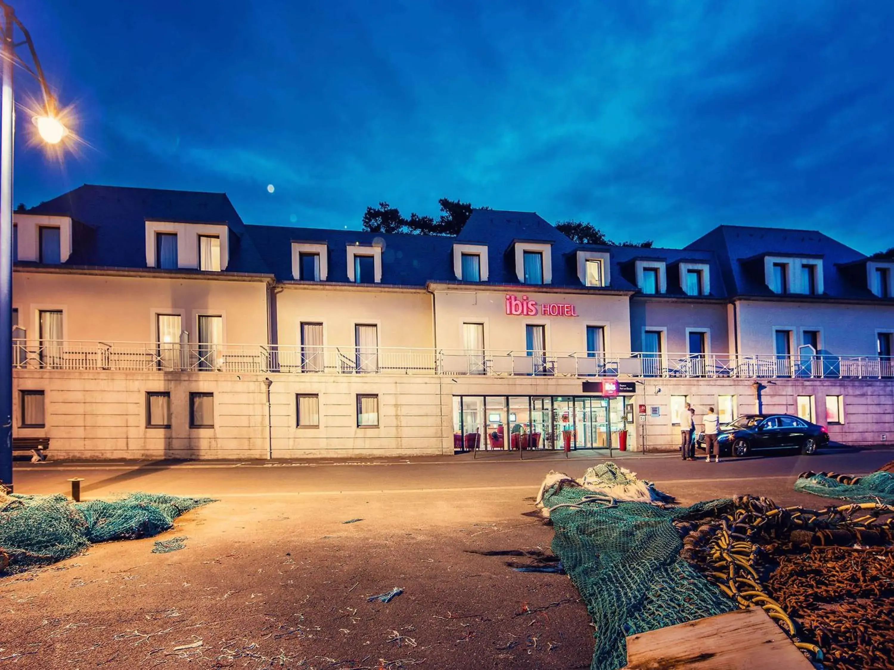 Property Building in ibis Bayeux Port En Bessin