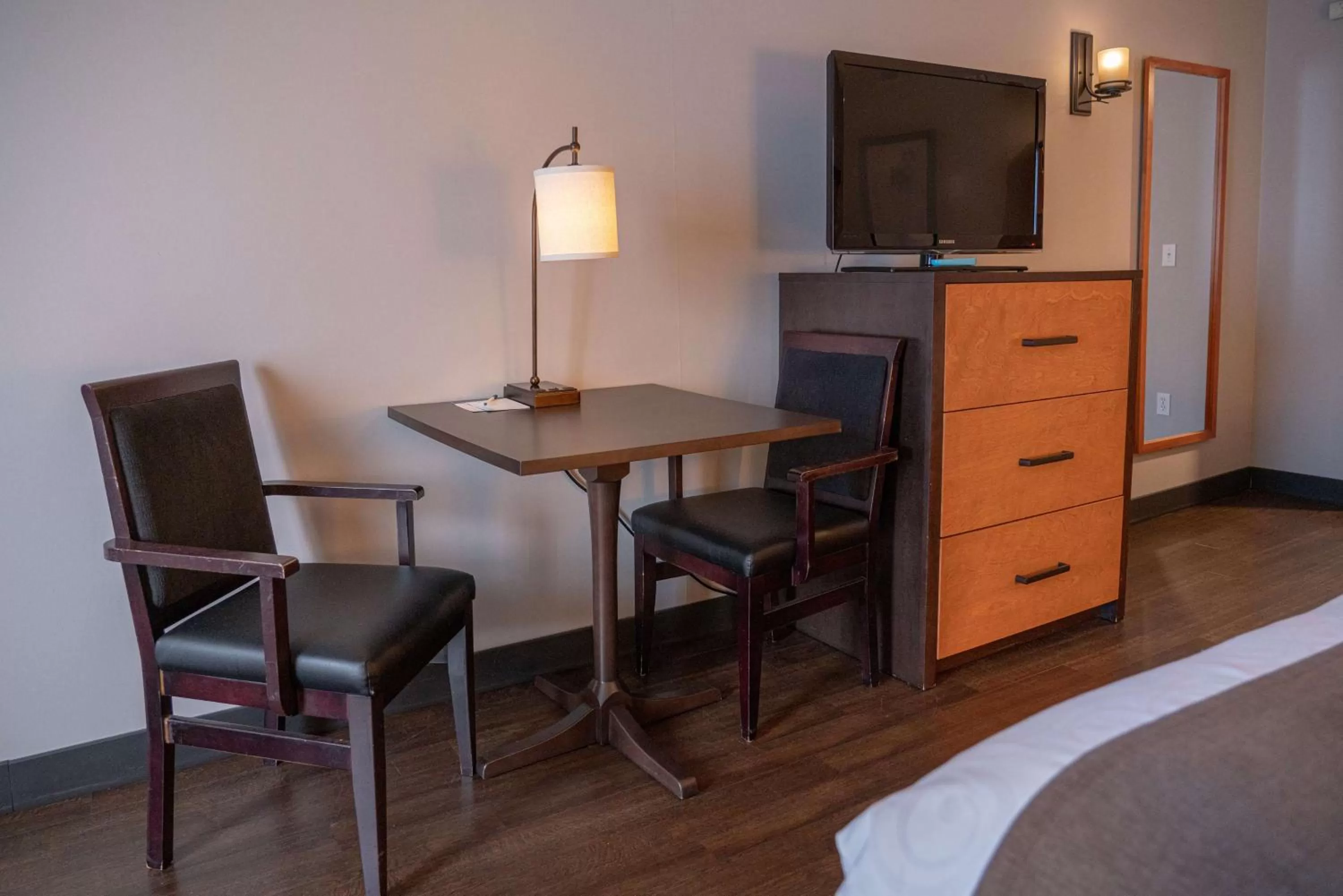 TV and multimedia, Bed in Pocaterra Inn & Waterslide