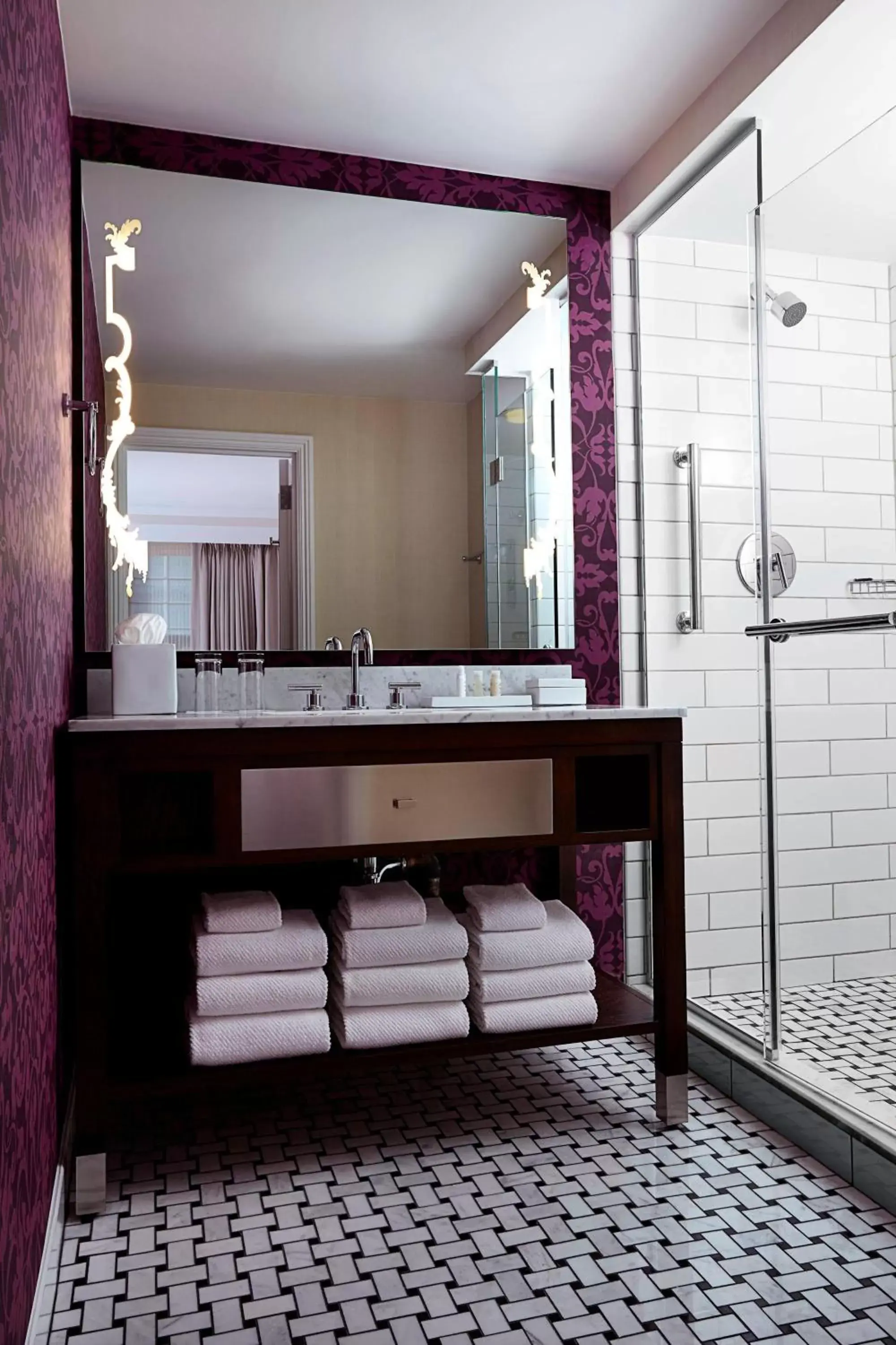 Bathroom in The Mayflower Hotel, Autograph Collection