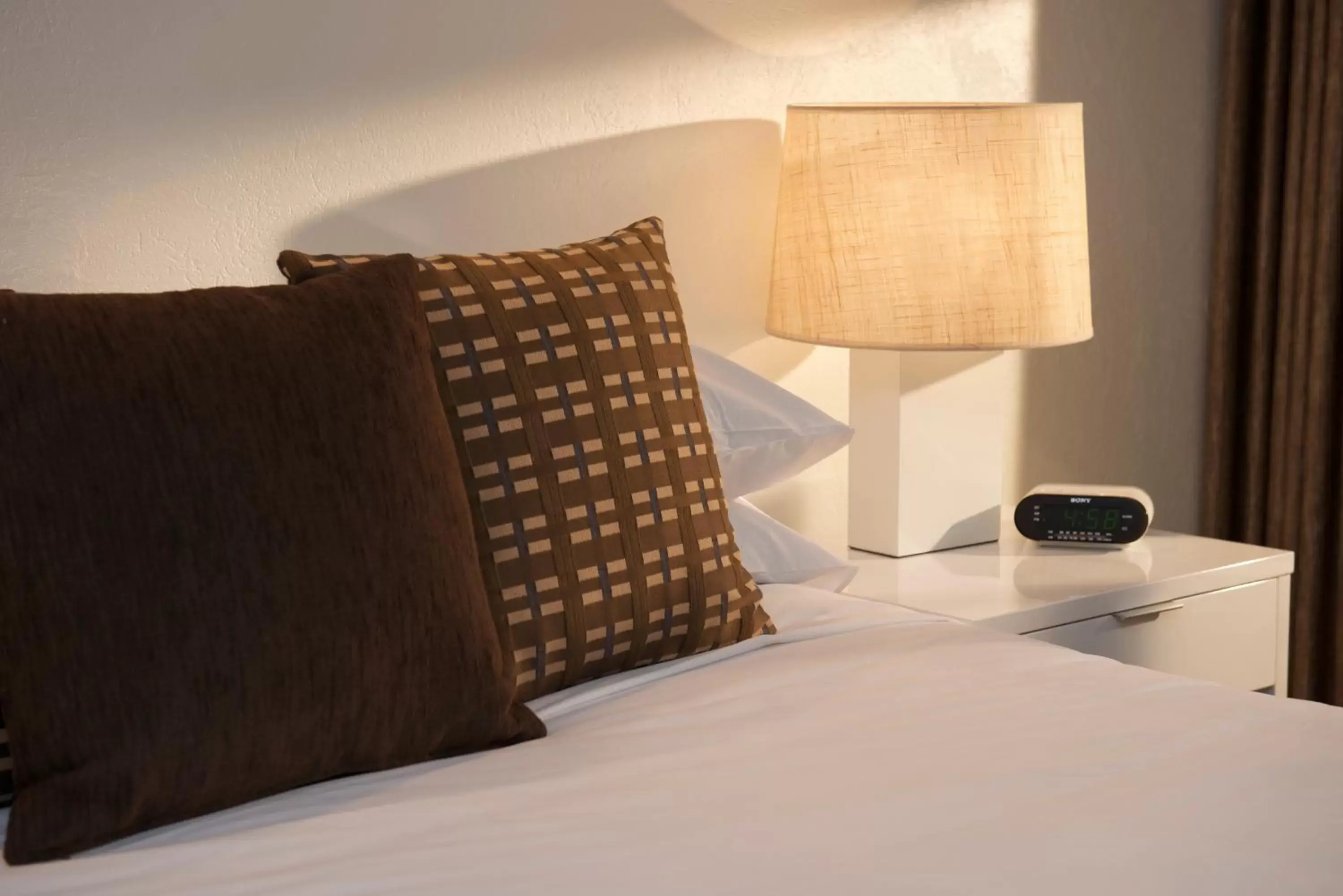 Decorative detail, Bed in Sorrento Beach Motel Decorative detail, Bed in Sorrento Beach Motel