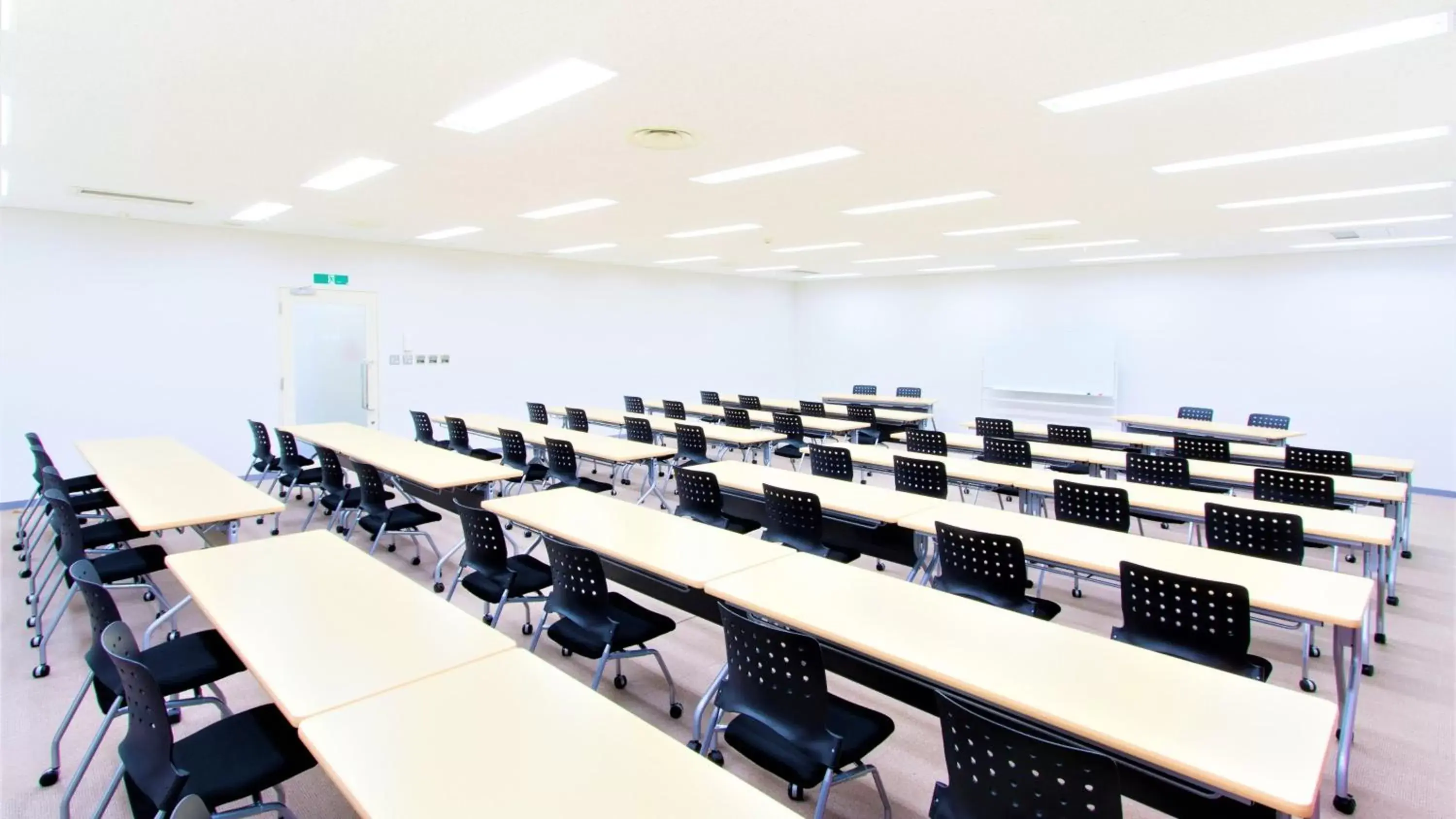 Meeting/conference room in ANA Holiday Inn Sendai, an IHG Hotel