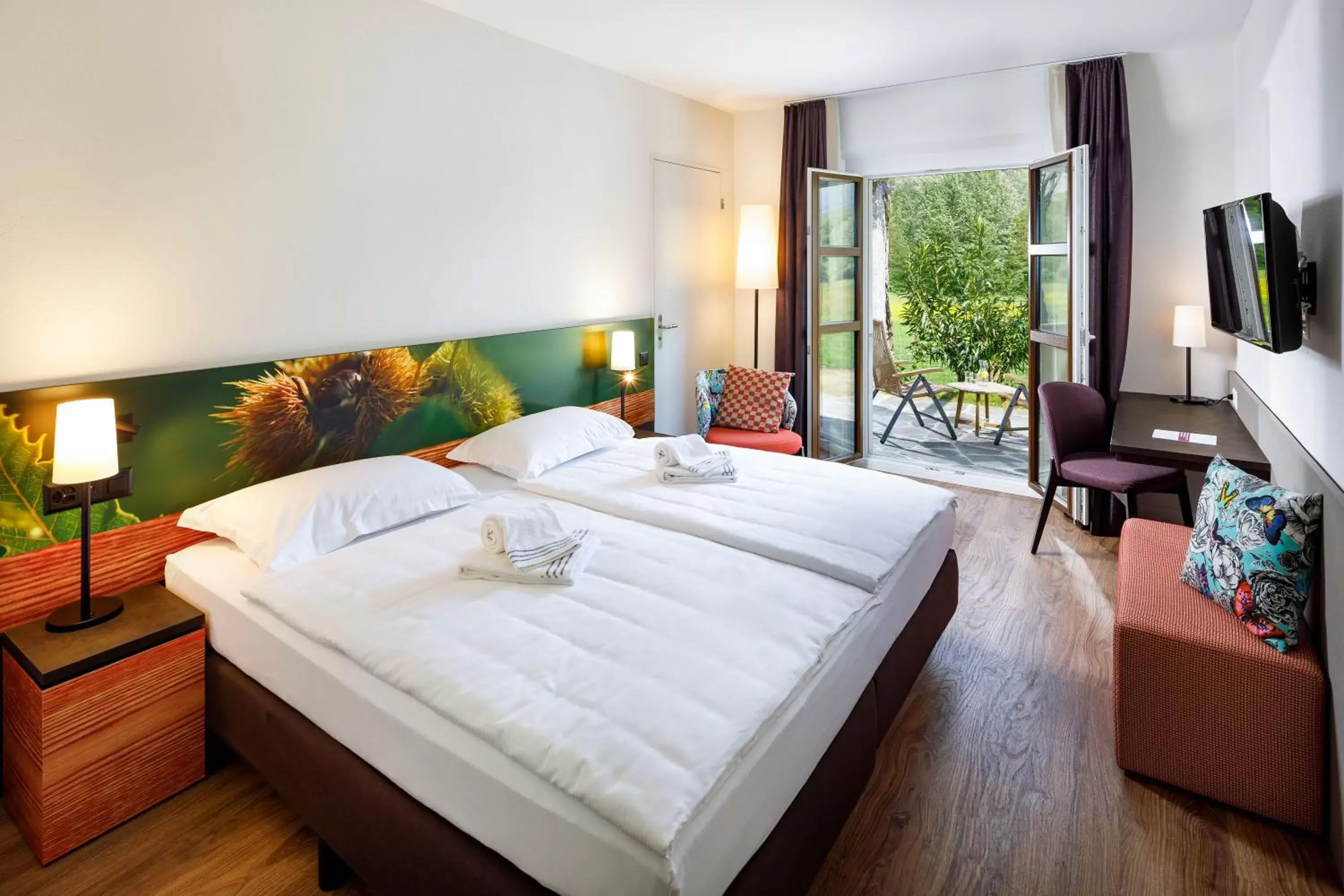 Balcony/Terrace, Bed in Hotel Bellinzona Sud Swiss Quality