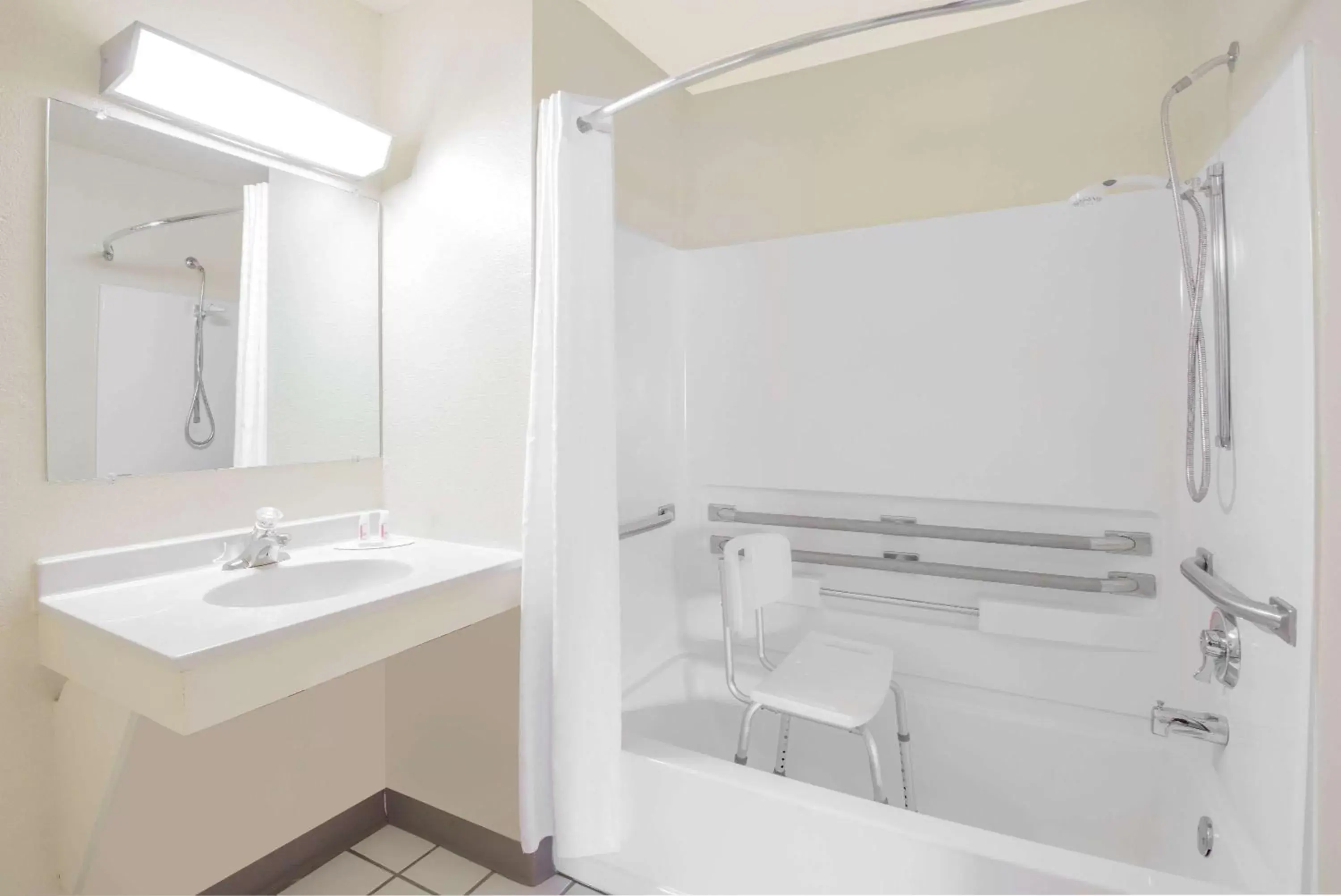 Shower, Bathroom in Super 8 by Wyndham Altoona