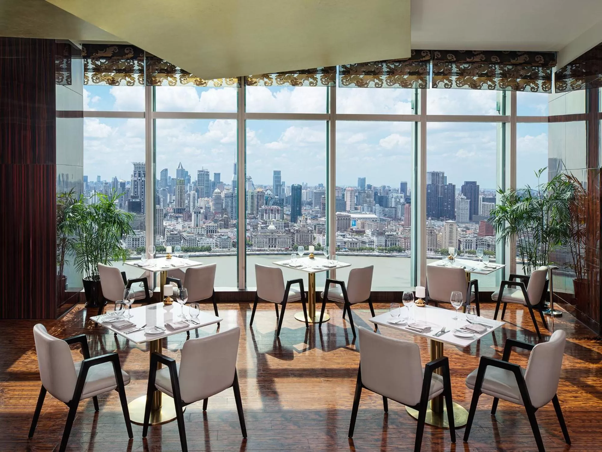 Restaurant/places to eat in Pudong Shangri-La, Shanghai