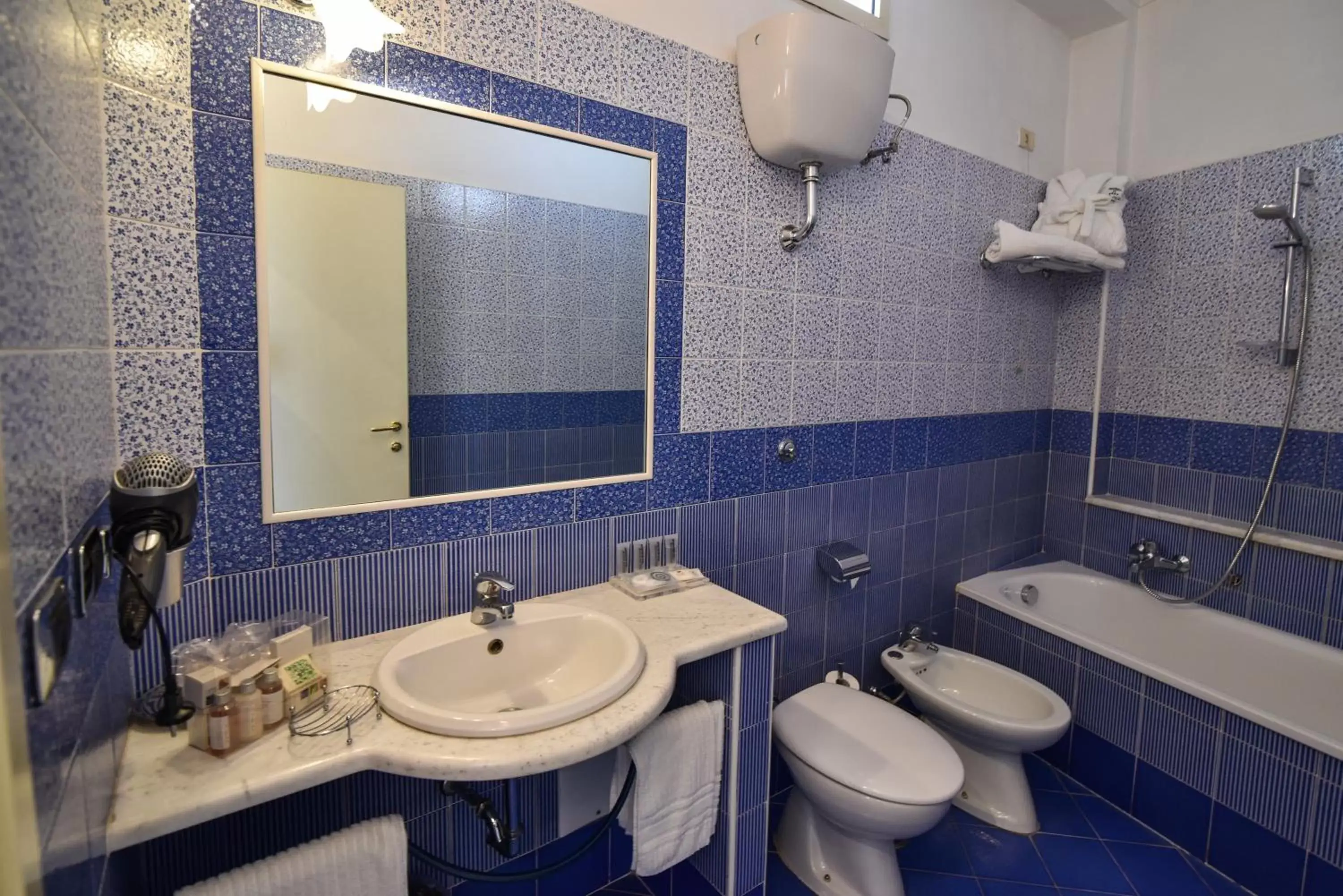 Toilet, Bathroom in Hotel Palma
