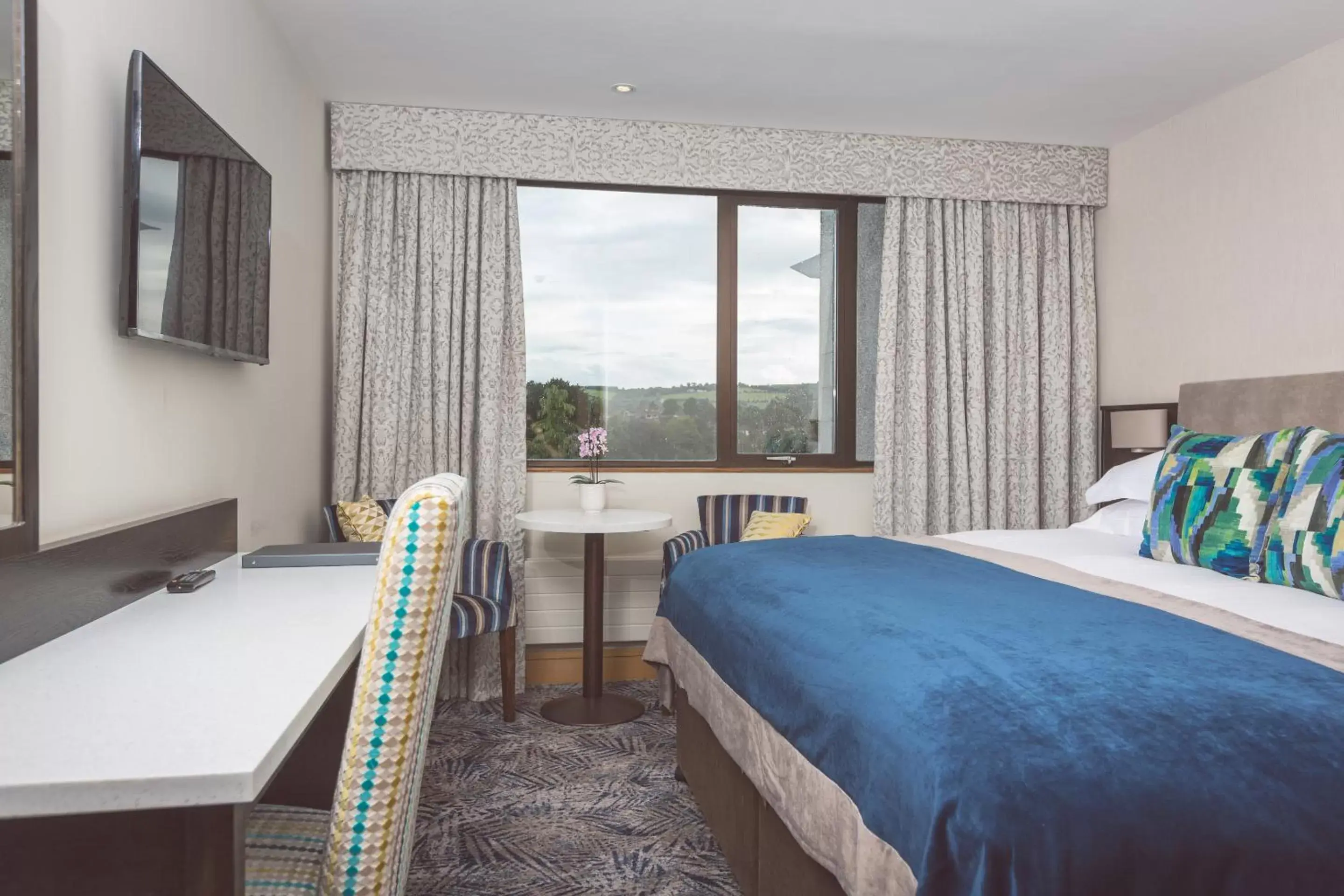 Bedroom, Bed in The Stormont Hotel