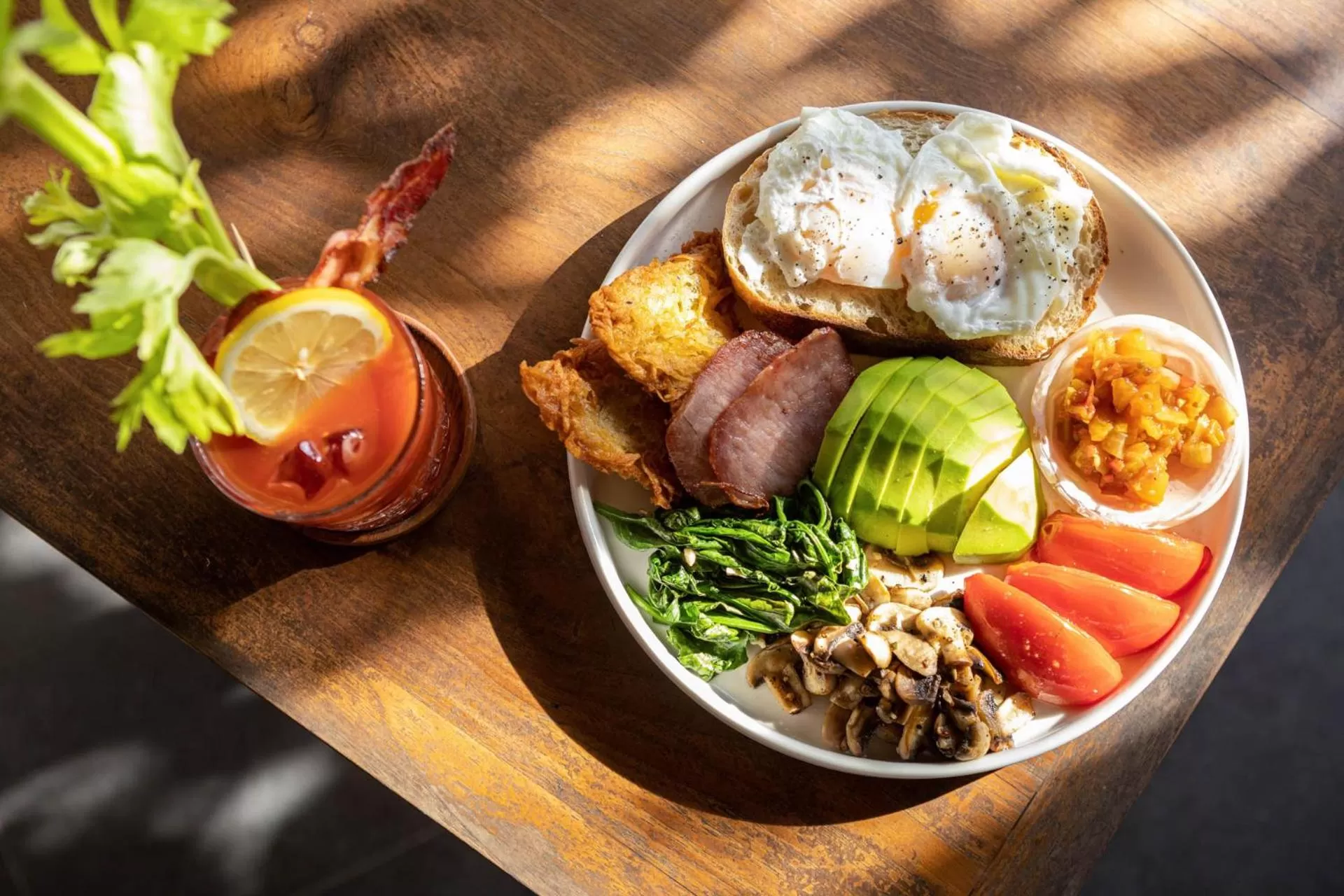 Restaurant/places to eat in Tigerlillys Boutique Hotel