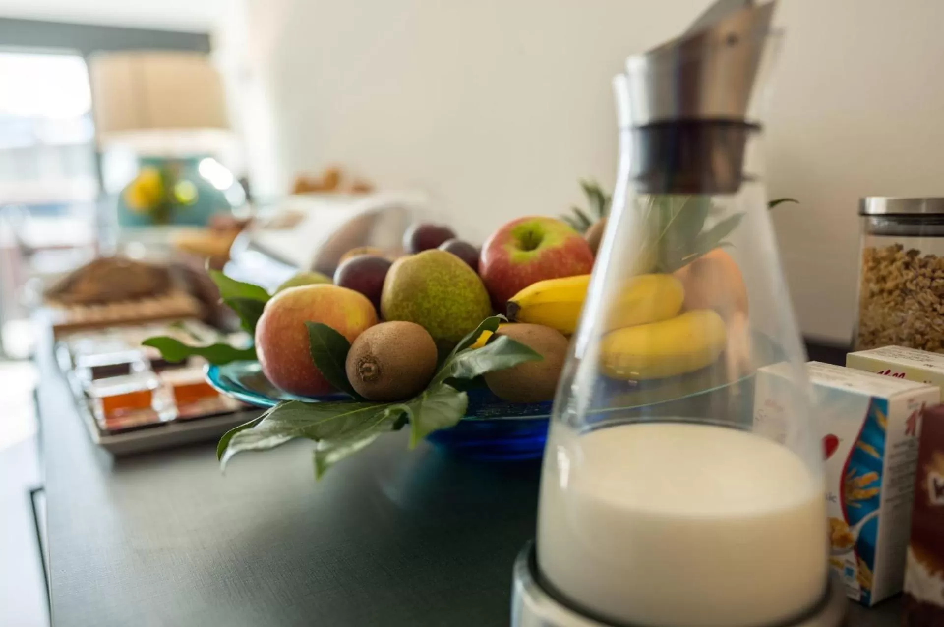 Dining area in Suytes