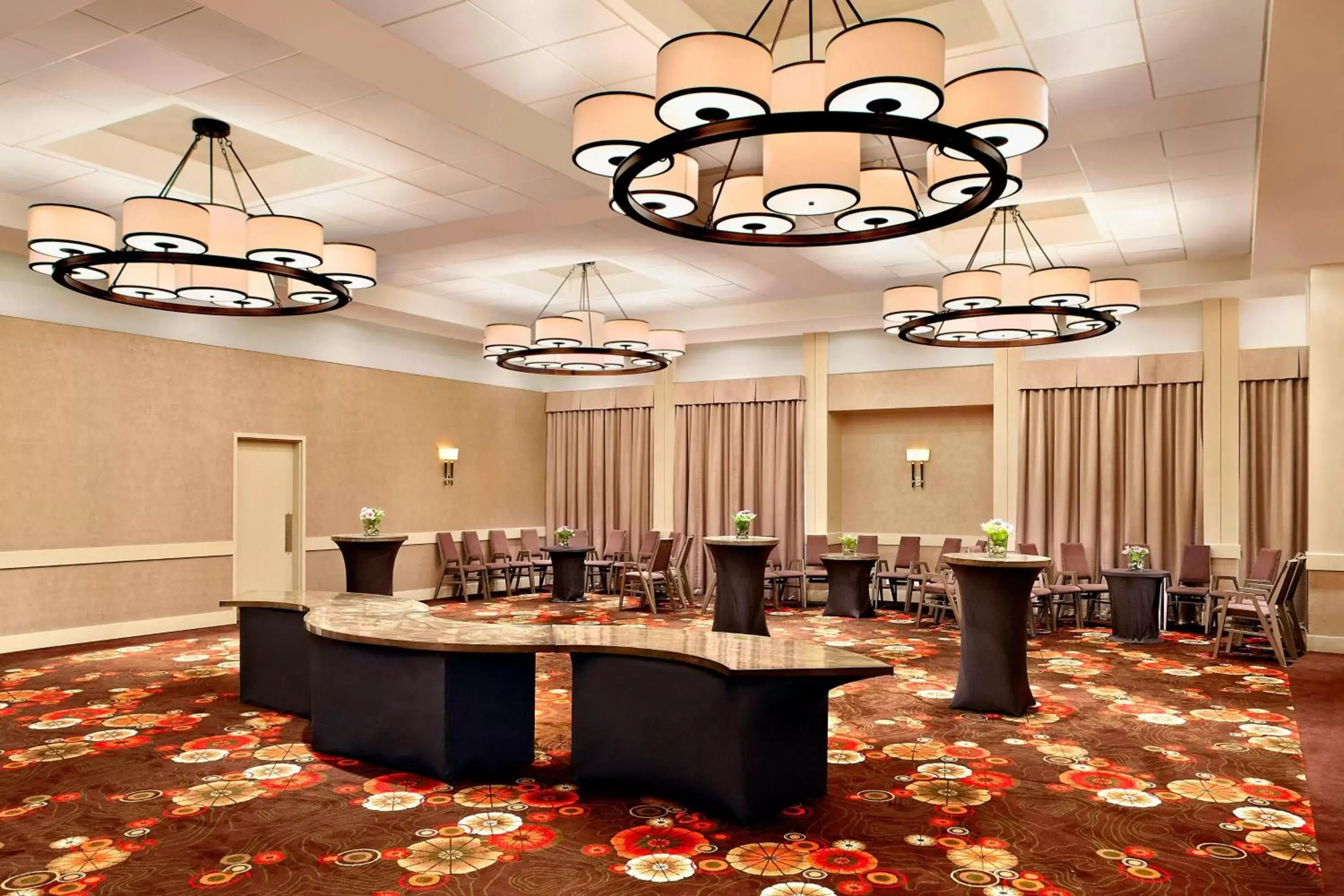 Meeting/conference room, Banquet Facilities in Sheraton Cavalier Calgary Hotel