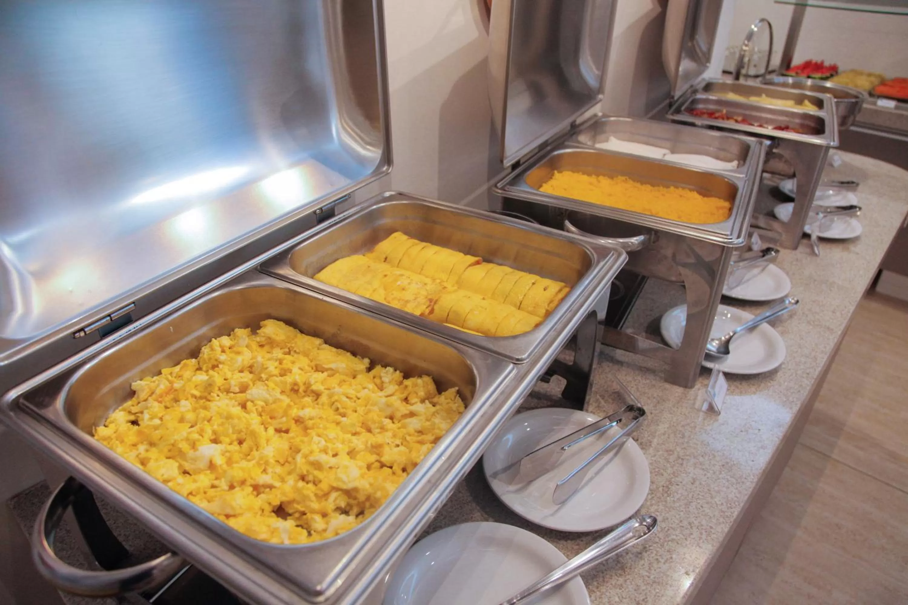 Buffet breakfast in Slim Pajuçara by Tropicalis