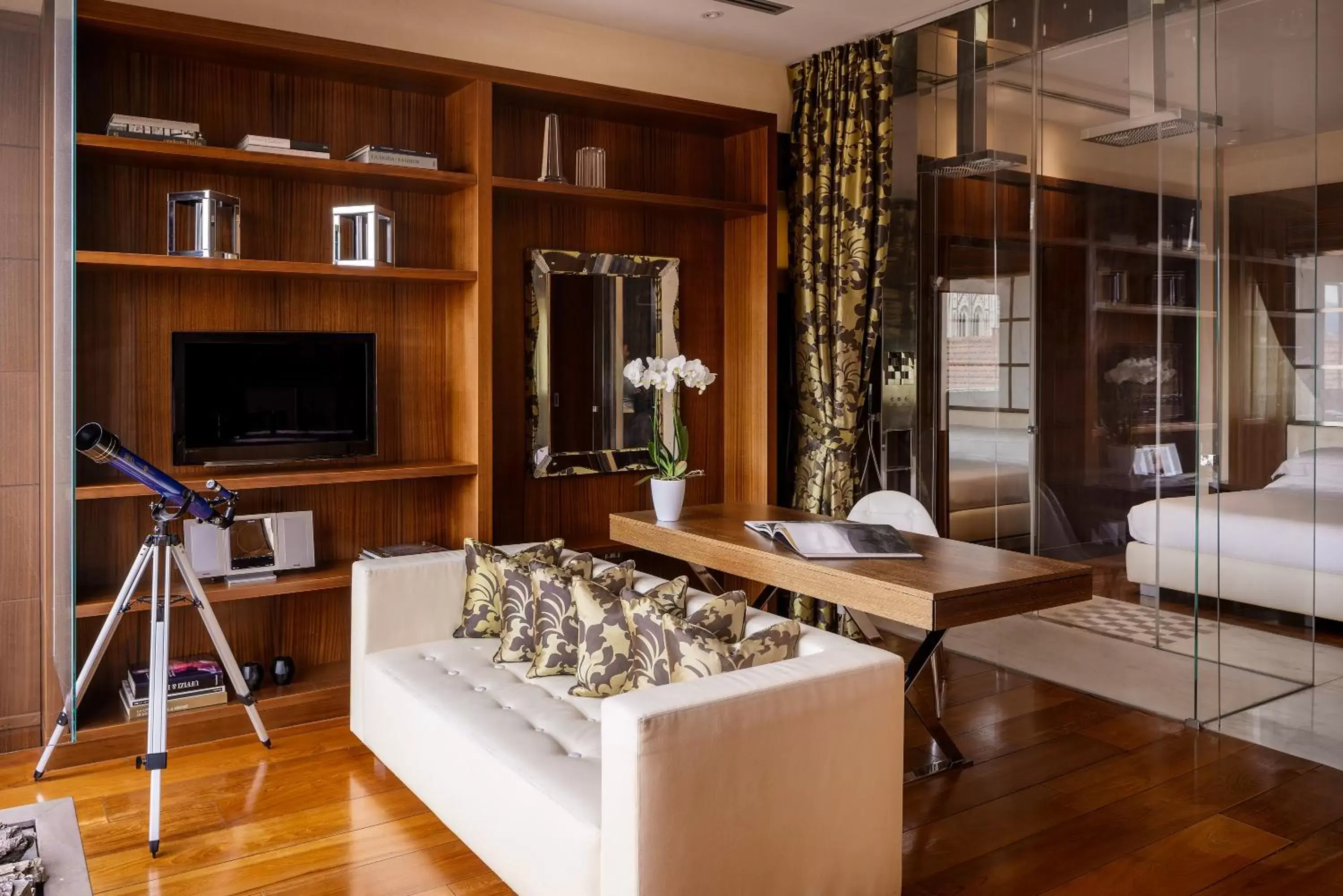Living room in Repubblica Firenze Luxury Apartments UNA Esperienze