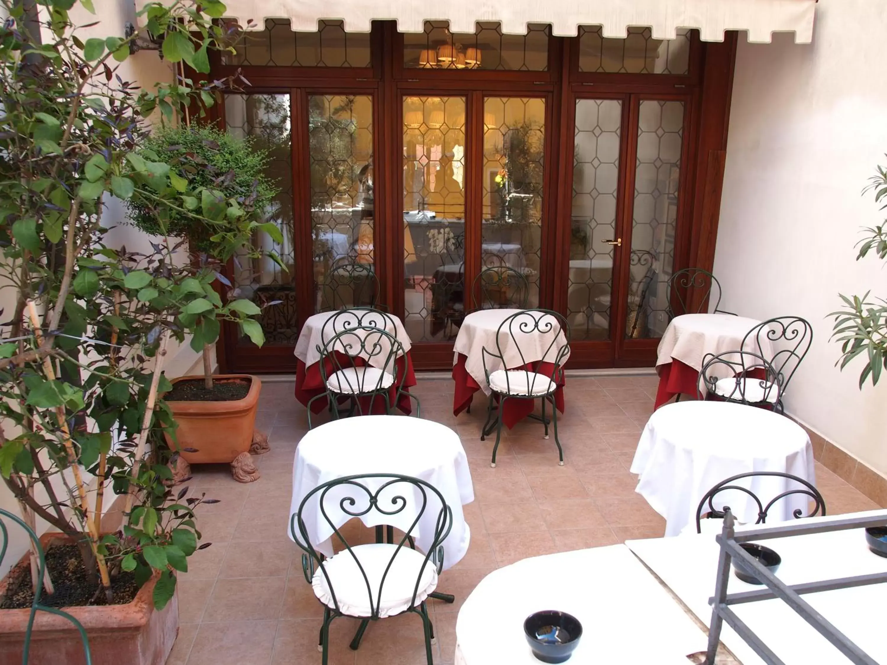 Balcony/Terrace, Restaurant/Places to Eat in Hotel Casa Verardo Residenza d'Epoca