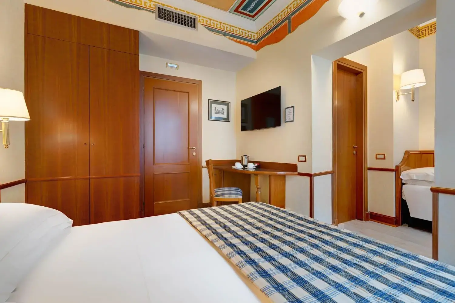 Bedroom in Hotel Amalfi