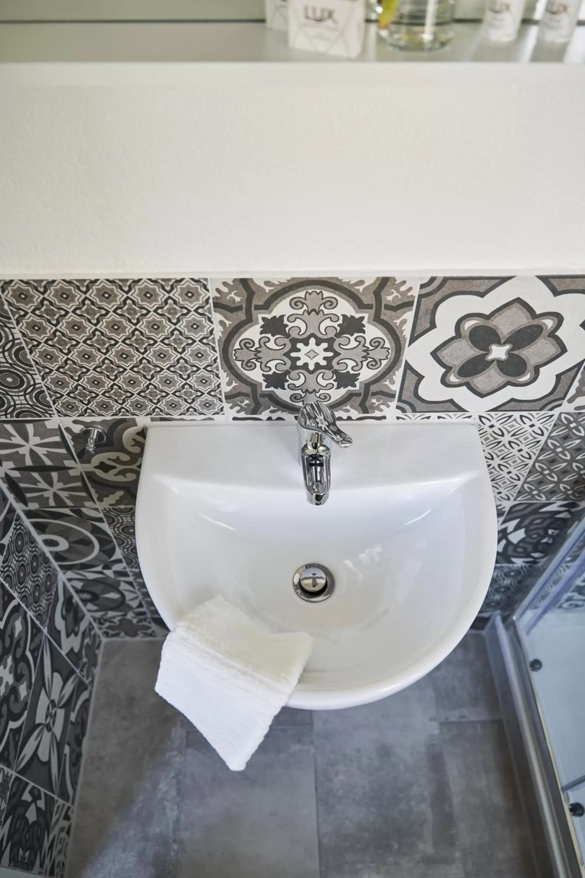 Double Room with Private Bathroom - single occupancy in Greenhome Lörrach -Ihre Unterkunft im 3-Ländereck- Double Room with Private Bathroom - single occupancy in Greenhome Lörrach -Ihre Unterkunft im 3-Ländereck-