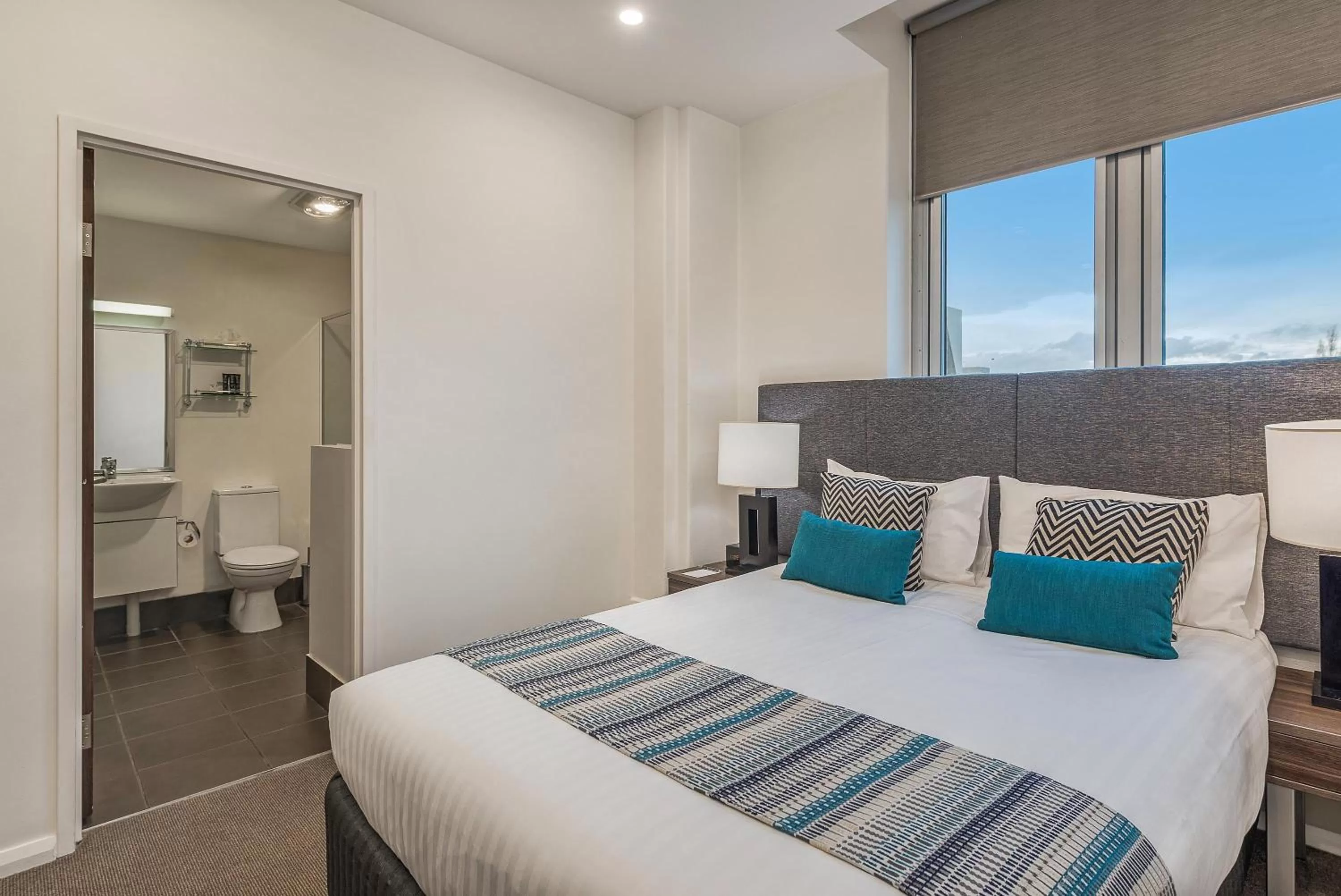 Bedroom, Bed in Mantra One Sandy Bay Road