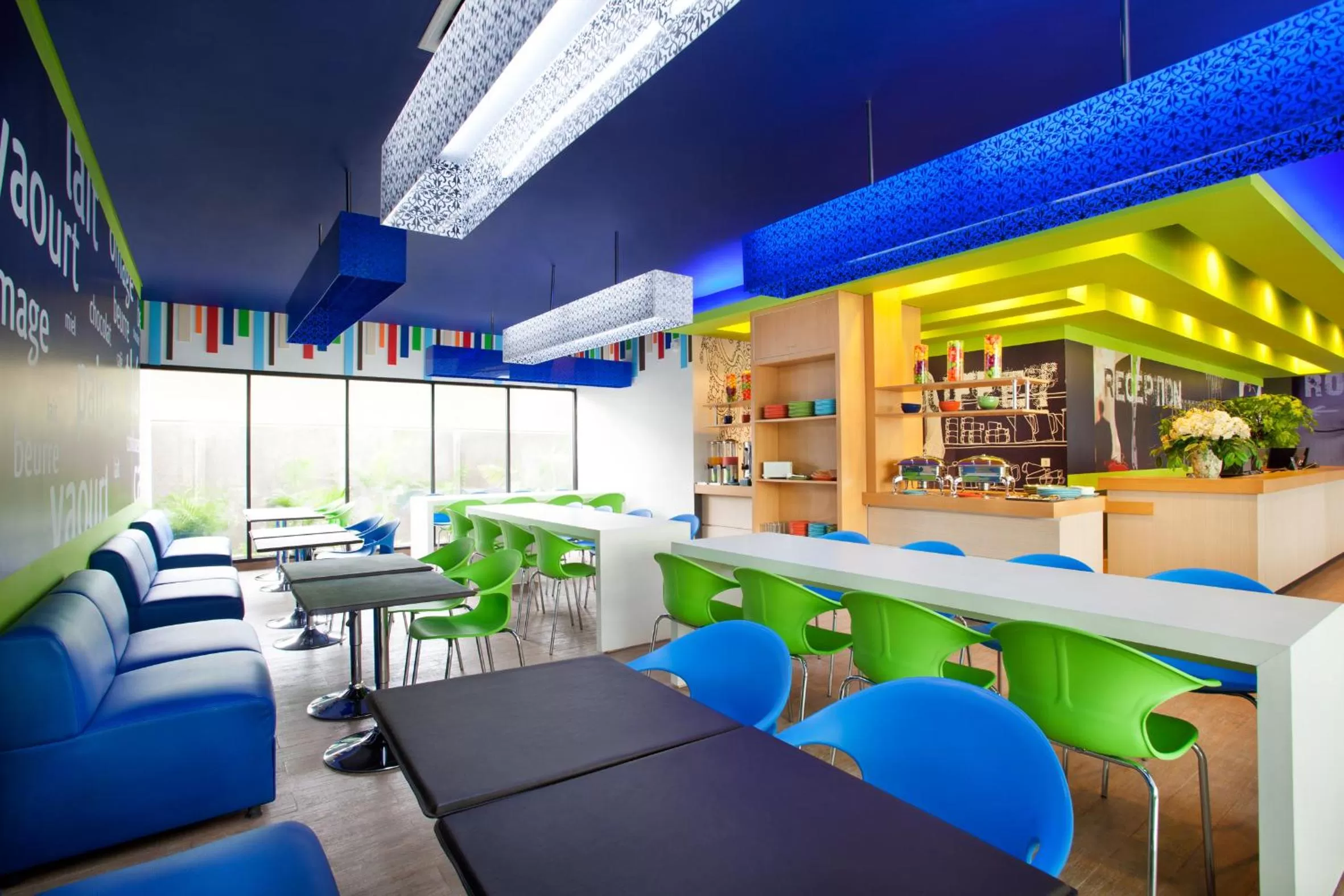 Breakfast, Lounge/Bar in Ibis Budget Jakarta Daan Mogot
