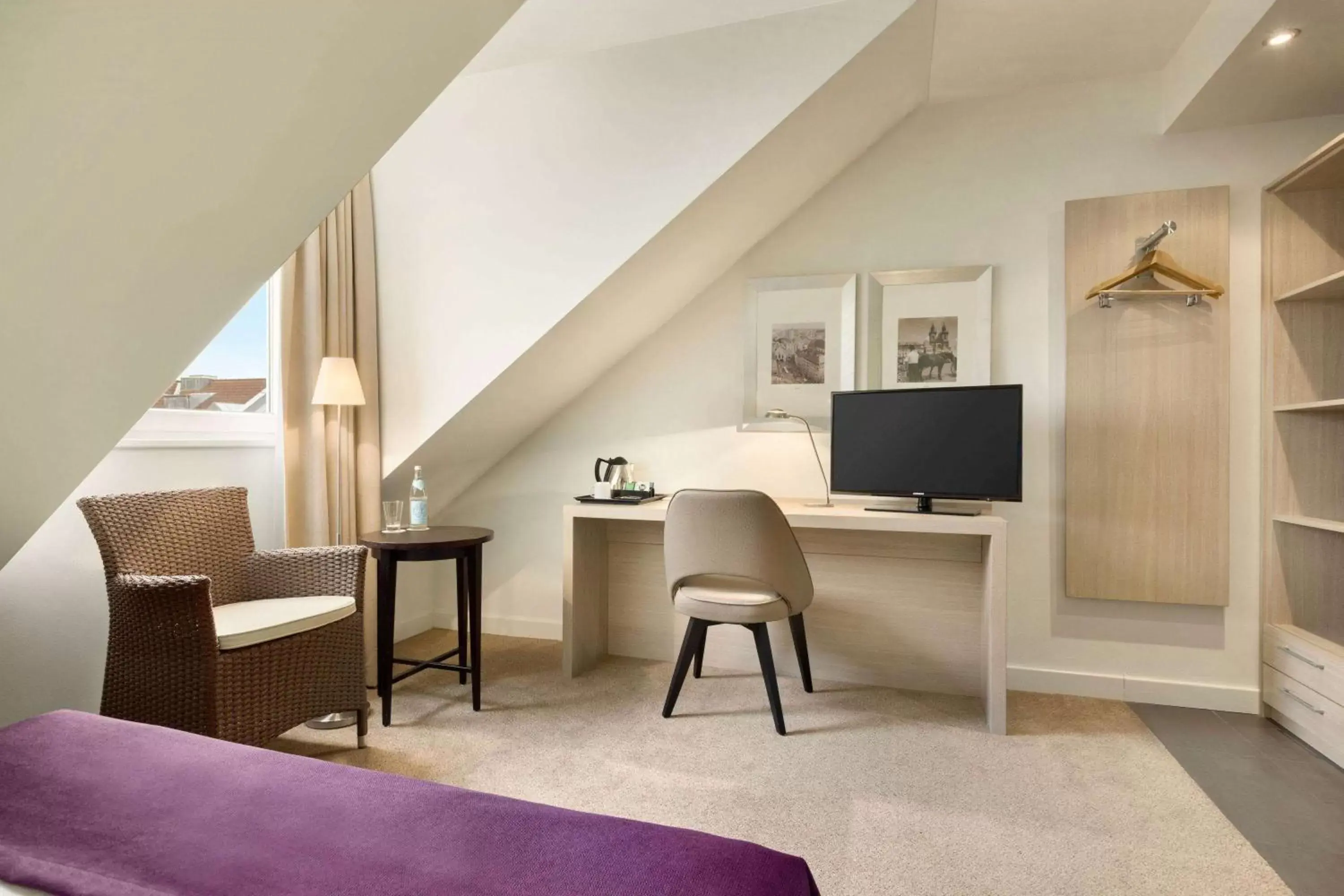 Photo of the whole room in Ramada by Wyndham München Airport Photo of the whole room in Ramada by Wyndham München Airport