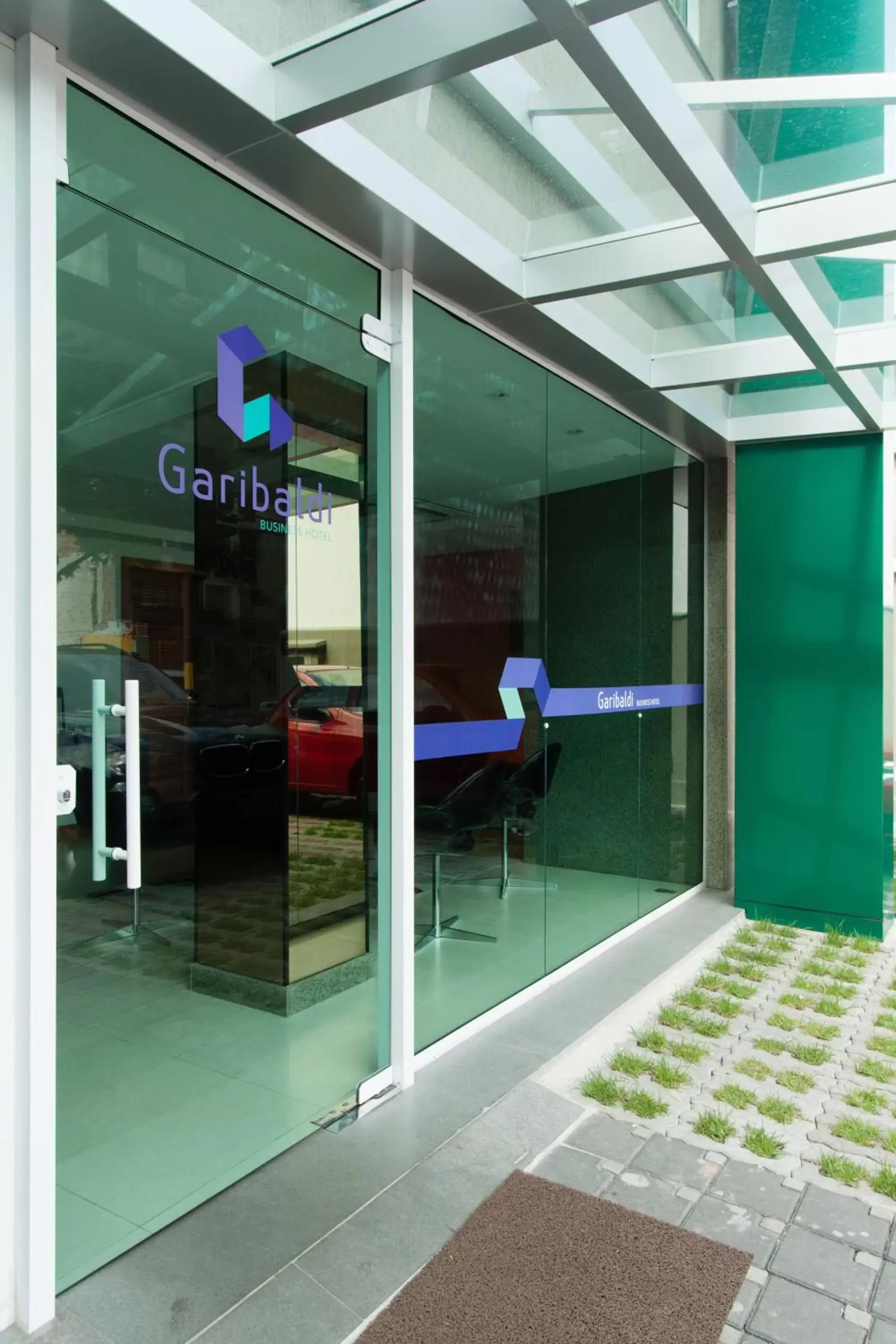 Facade/entrance in Garibaldi Business Hotel Facade/entrance in Garibaldi Business Hotel