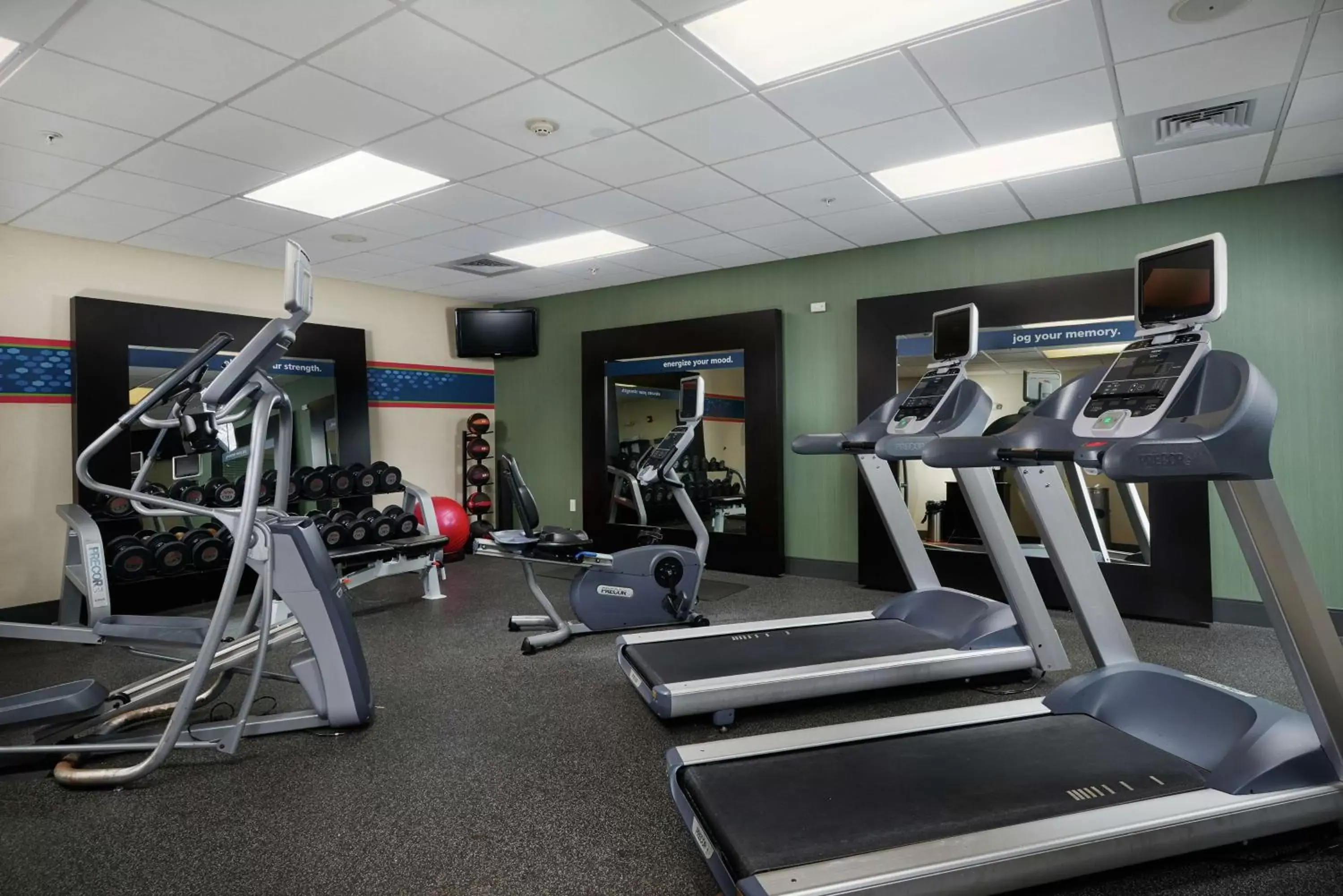 Fitness centre/facilities, Fitness Center/Facilities in Hampton Inn Bermuda Run / Advance