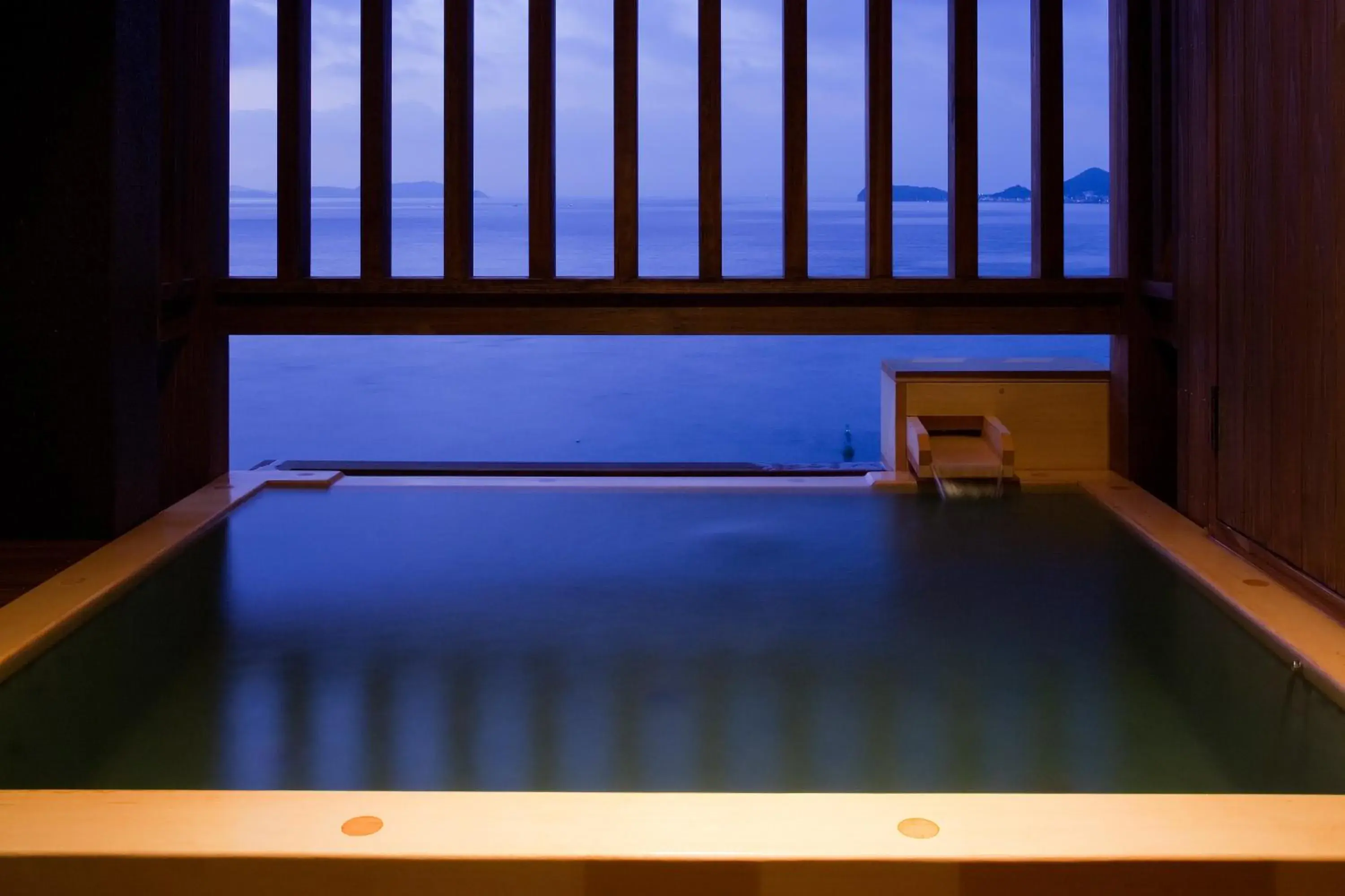 Bathroom, Swimming Pool in Hanagoyomi - Sumoto Onsen