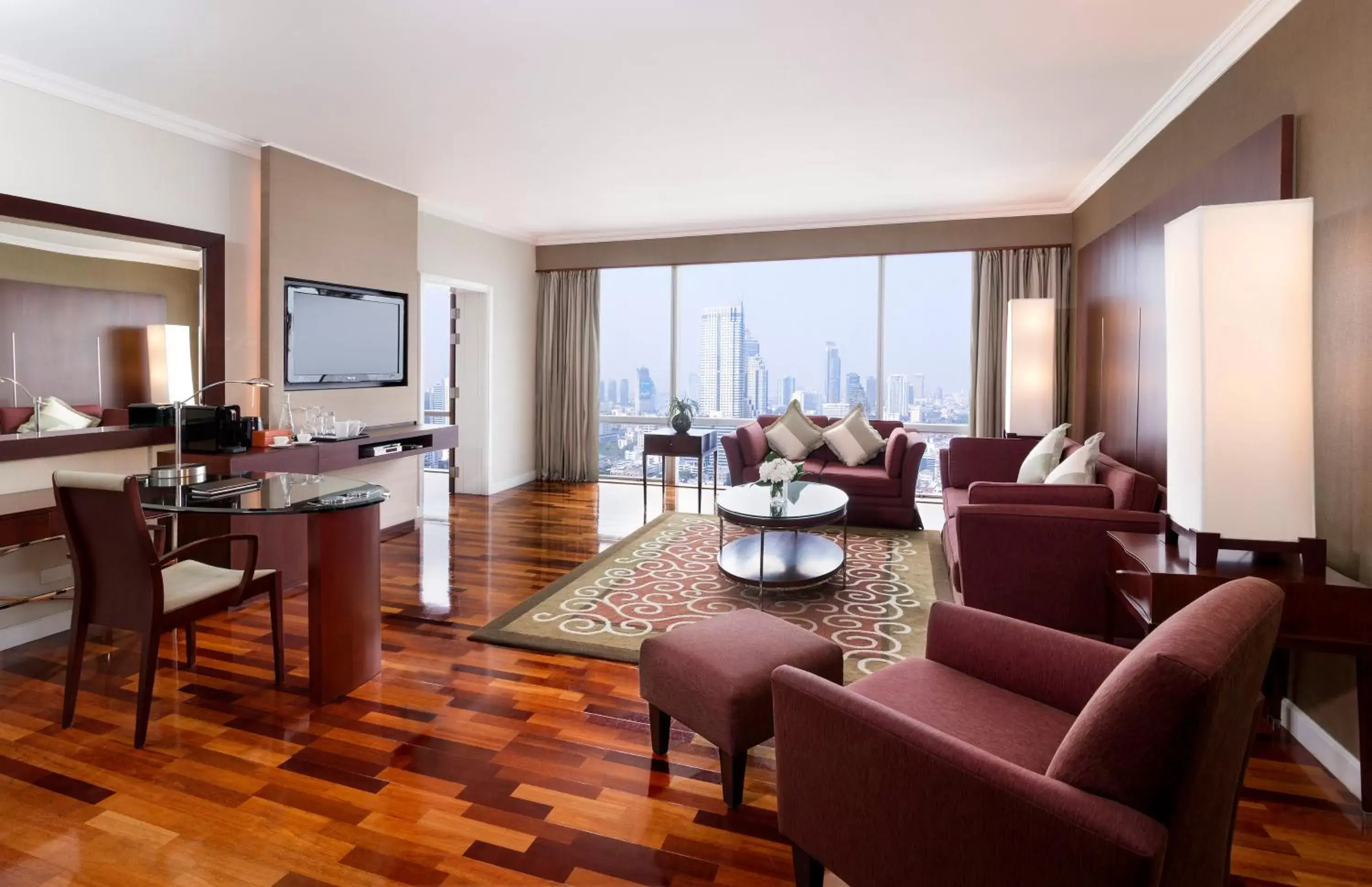 Executive Suite with Lounge Access and Double Bed in Pullman Bangkok Hotel G