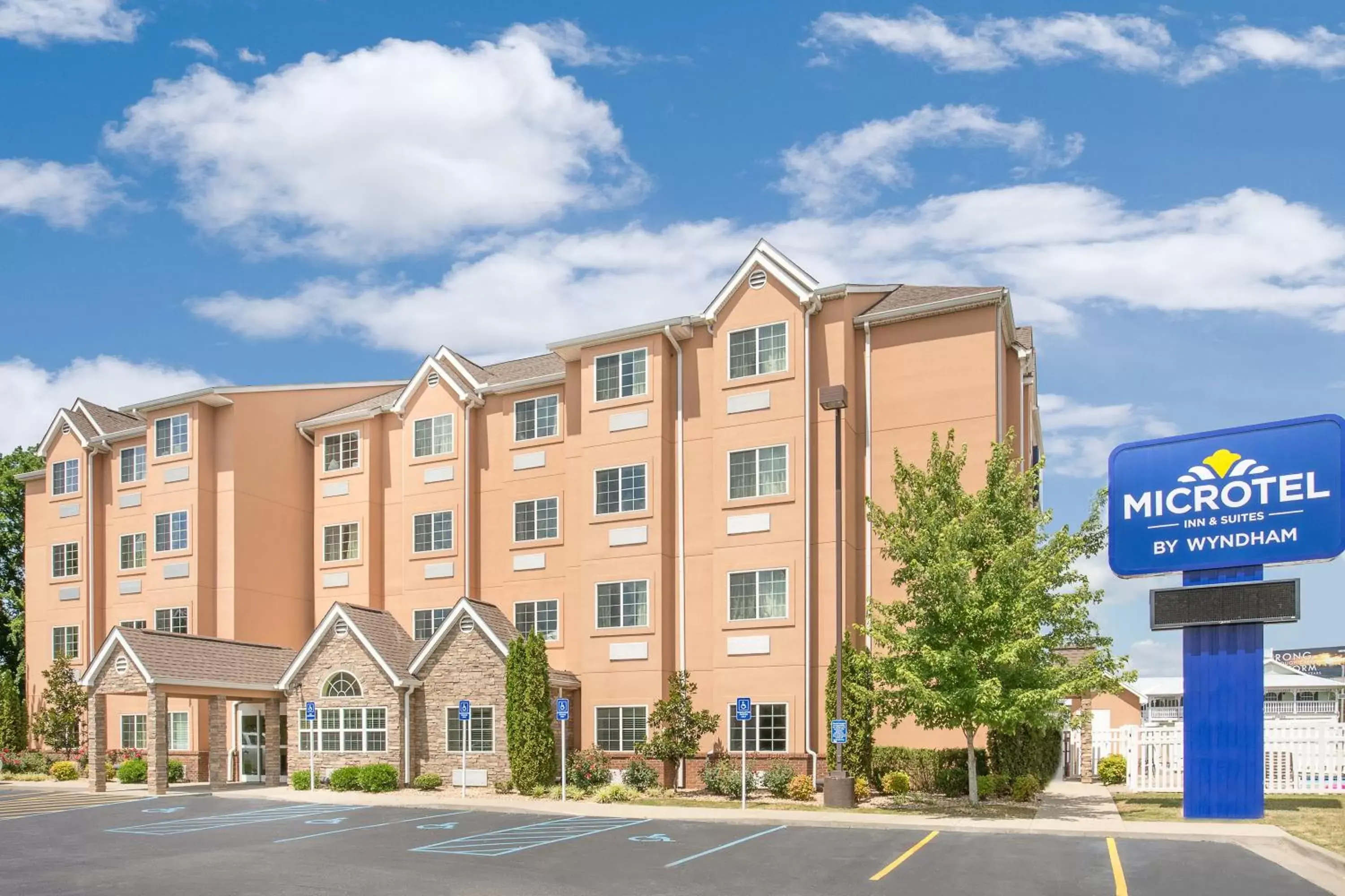 Facade/entrance, Property Building in Microtel Inn & Suites by Wyndham Tuscumbia/Muscle Shoals
