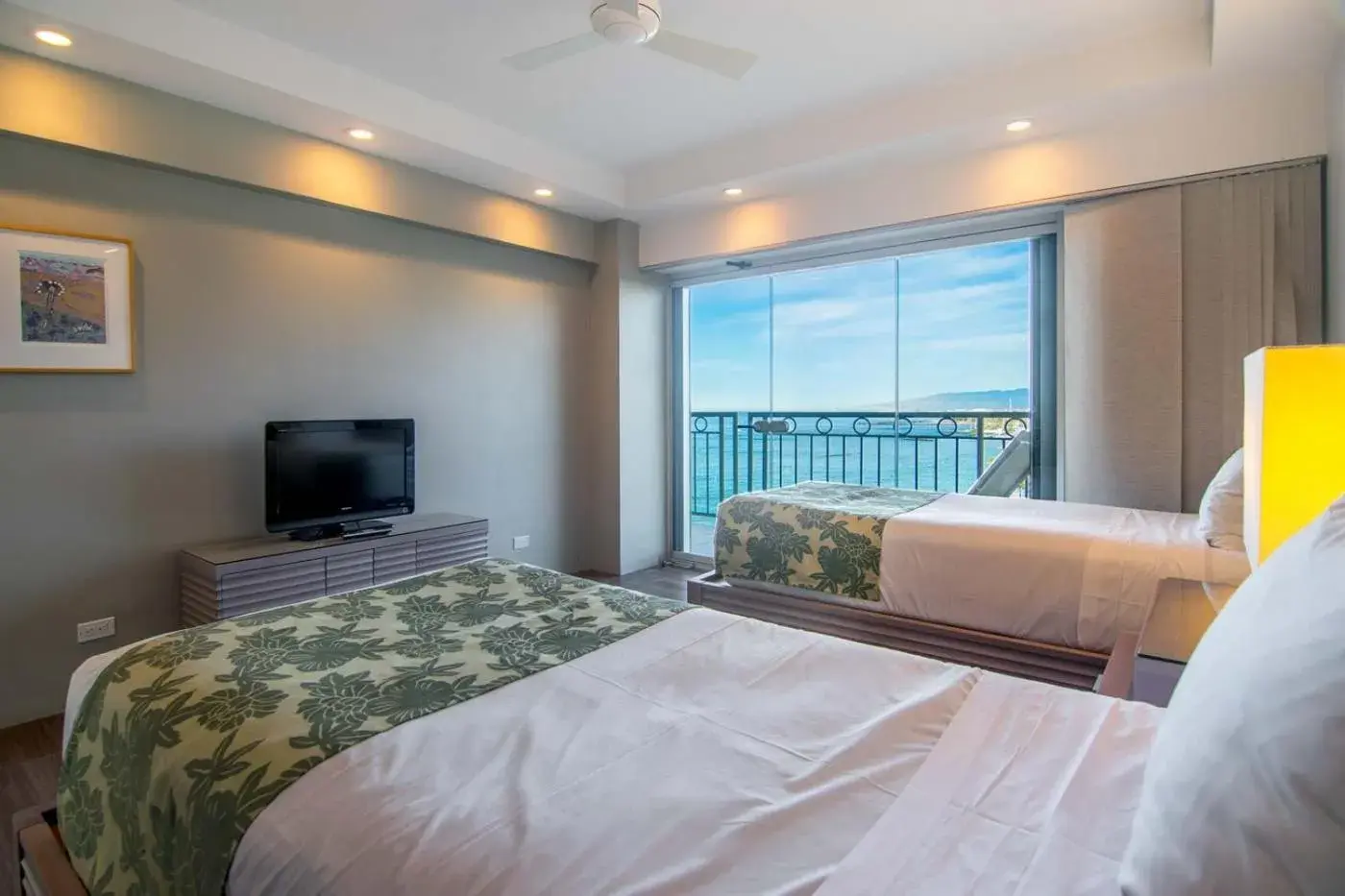 Bed in Waikiki Shore by Outrigger