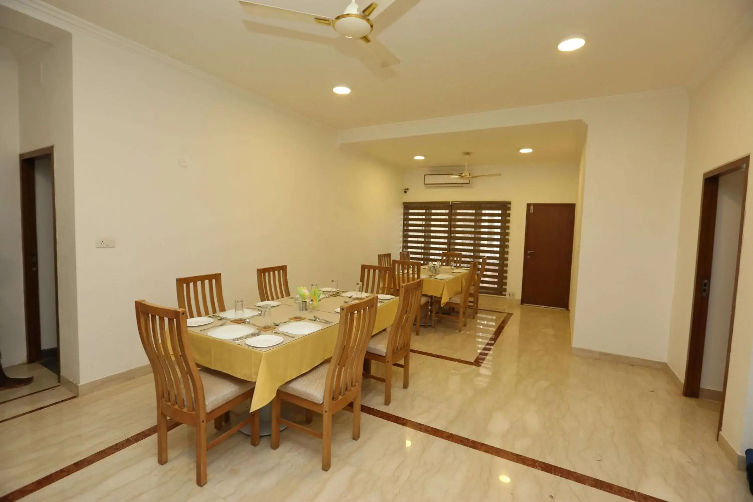 Restaurant/places to eat, Dining Area in Avenue 11 Boutique Residences, Poes Garden Chennai