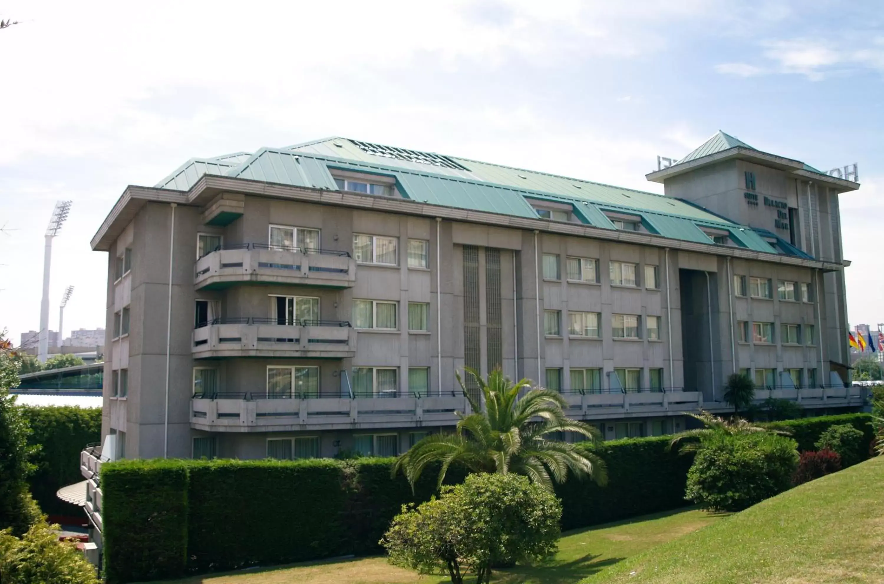 Facade/entrance, Property Building in Hotel Palacio del Mar