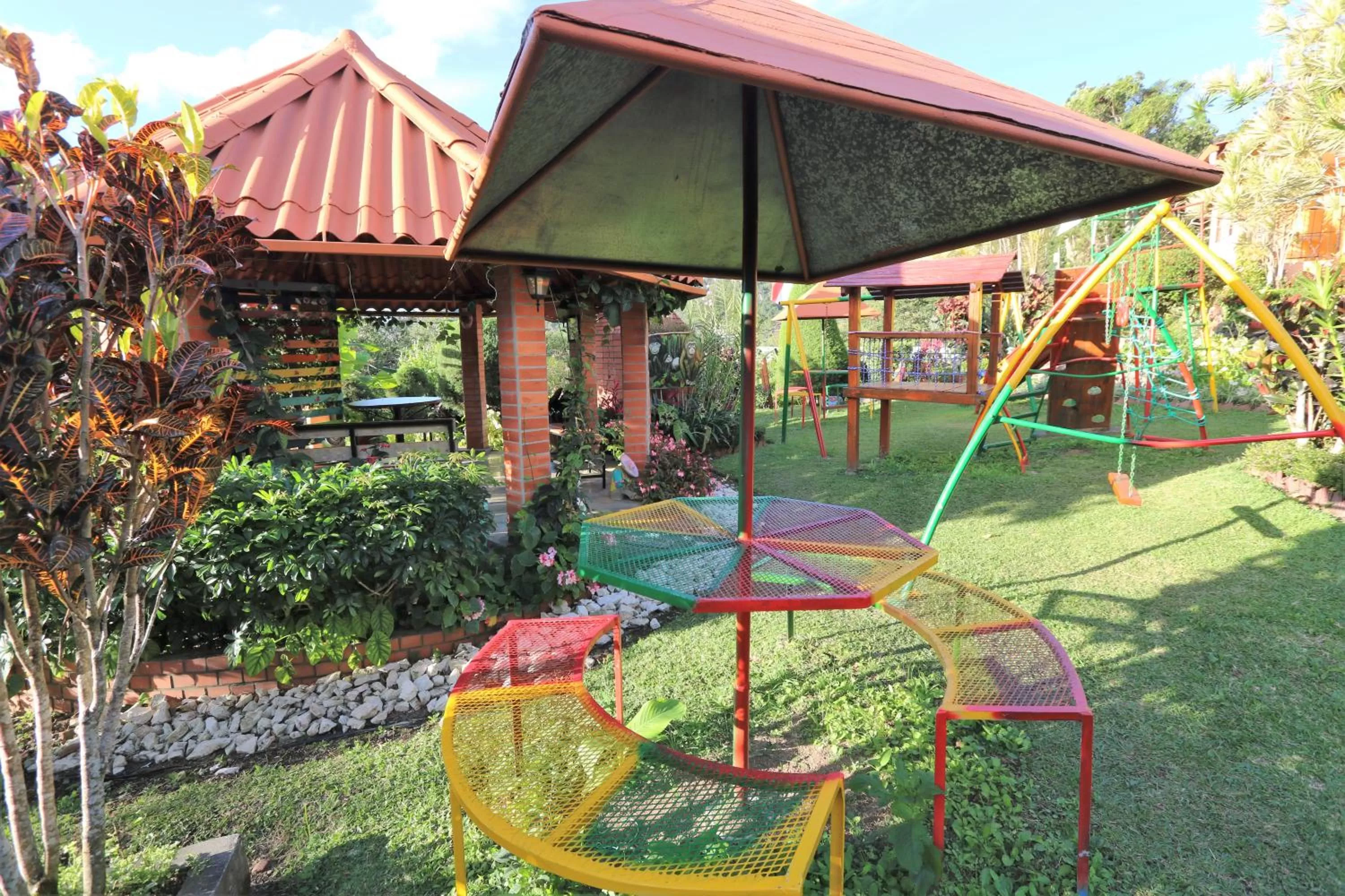 Children play ground in Aparthotel Los Pinos