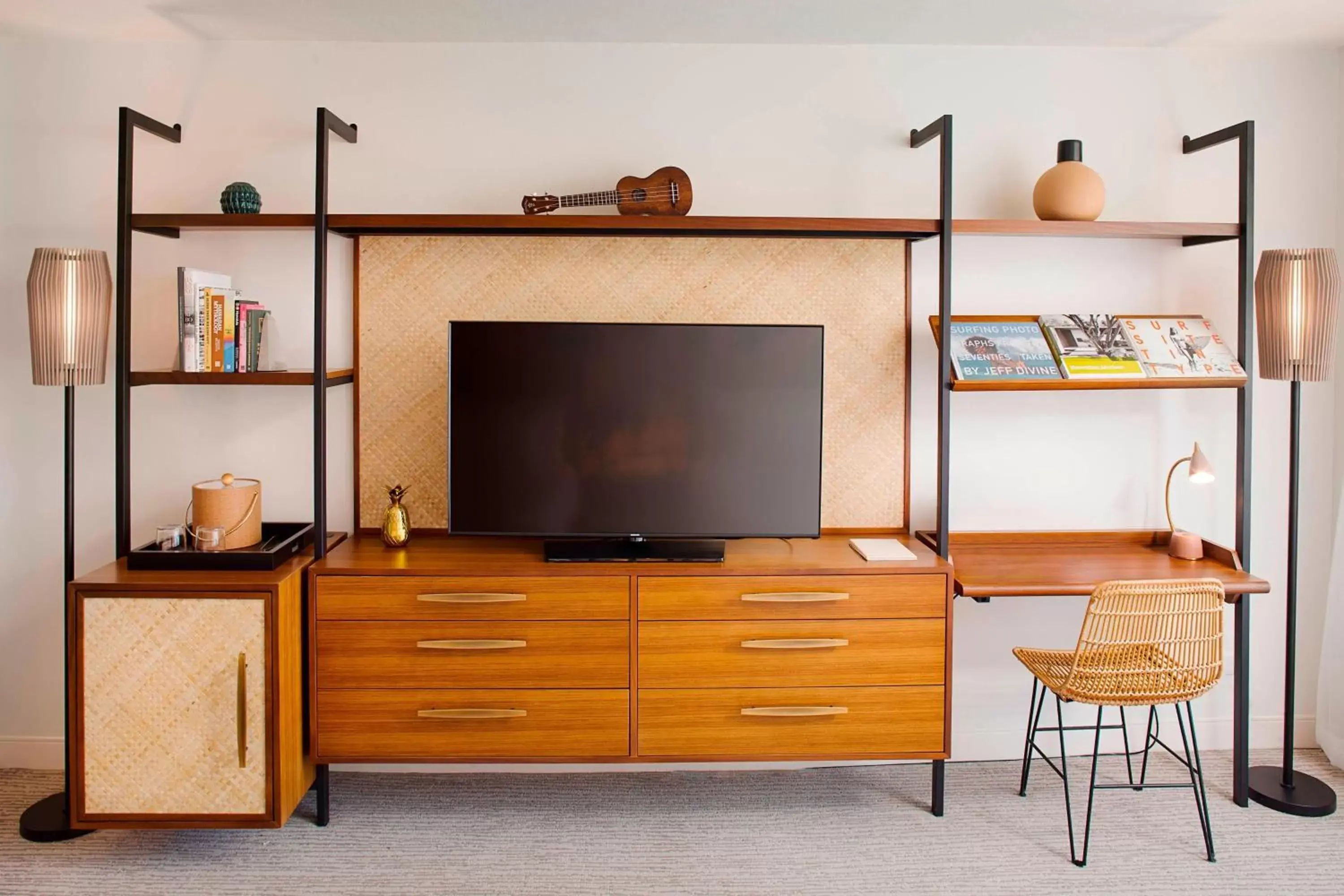 Photo of the whole room, TV/Entertainment Center in The Laylow, Autograph Collection