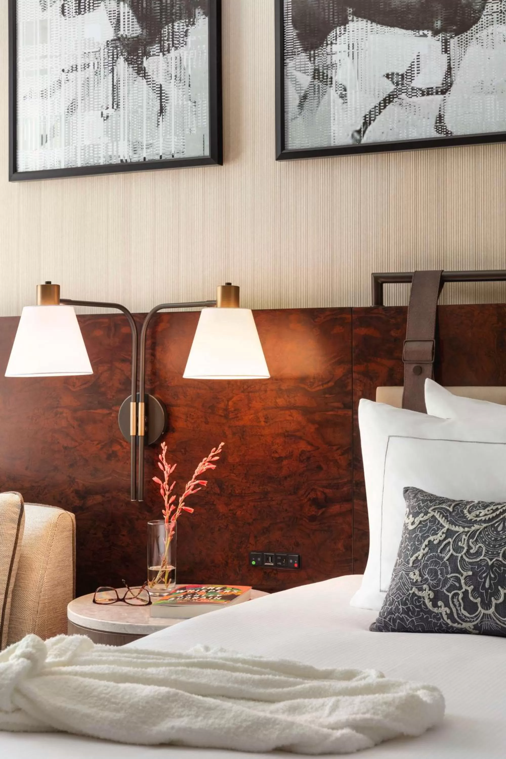 Bed in Doubletree By Hilton Abilene Downtown Convention Center