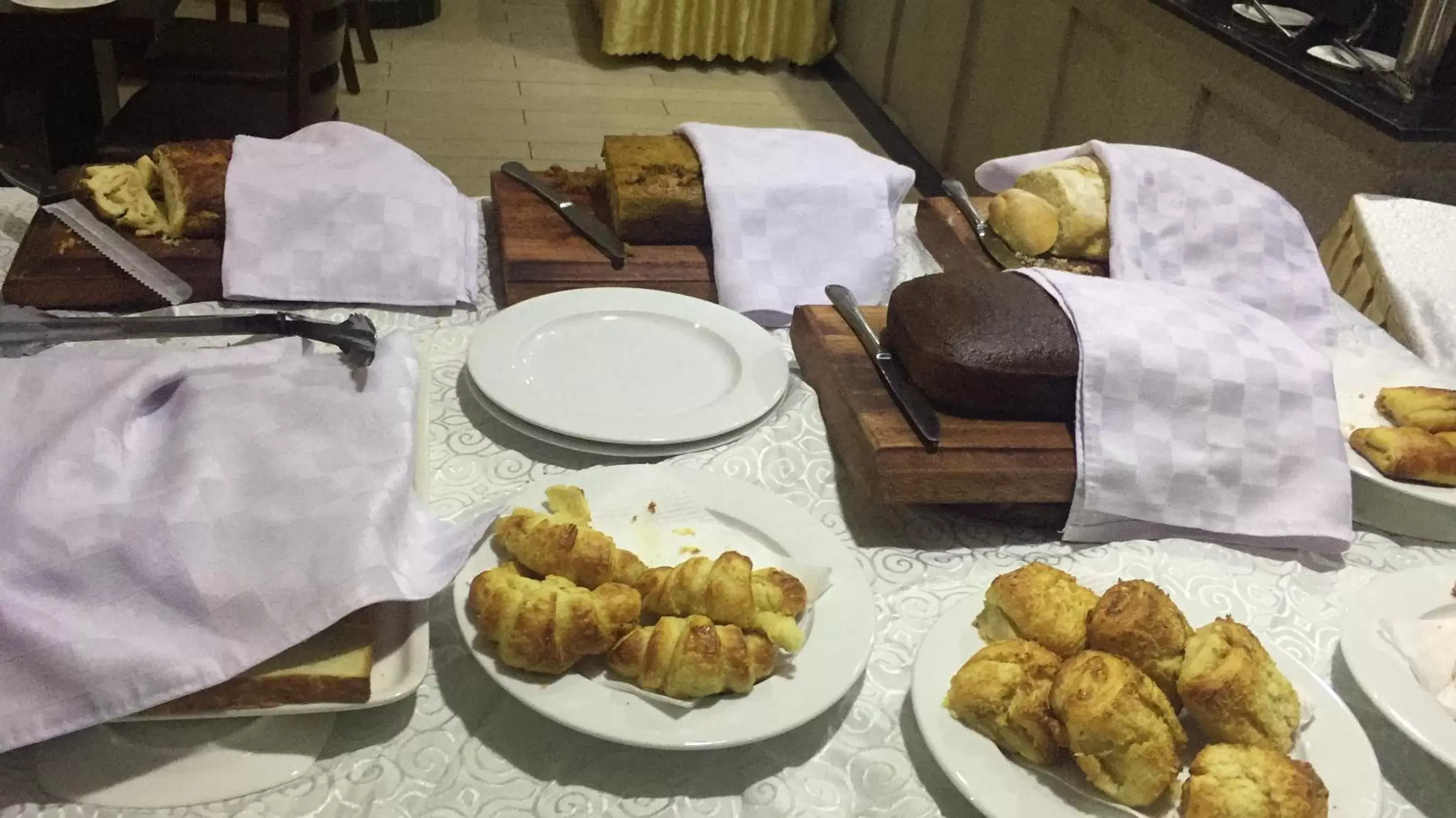 Continental breakfast, Breakfast in La Maison Royale