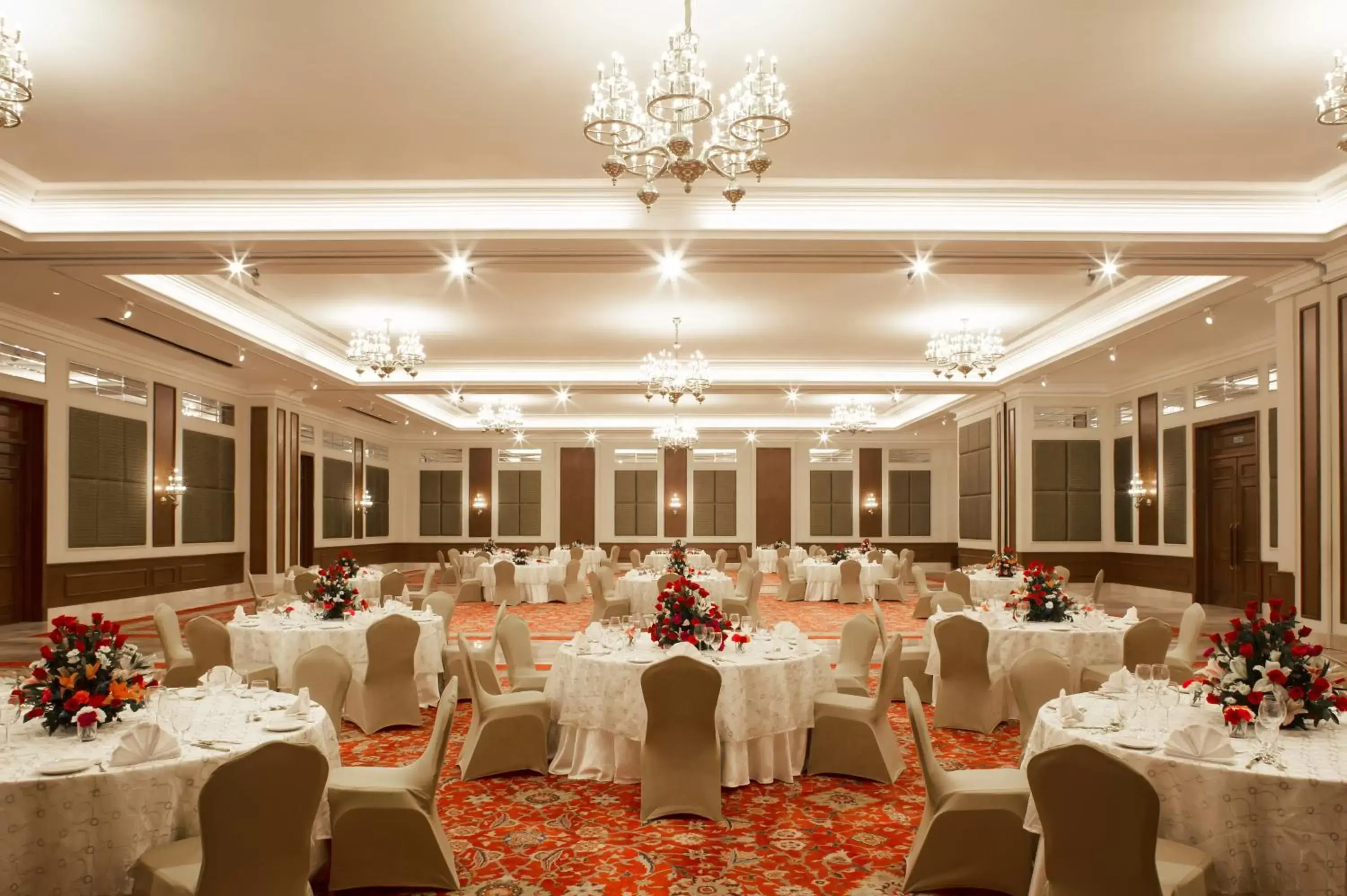 Banquet/Function facilities, Banquet Facilities in Taj Ganges Varanasi