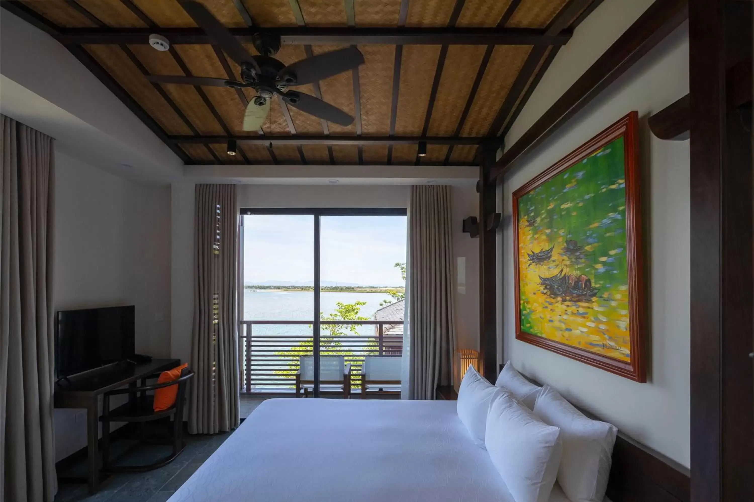 River view, Bed in Nghê Prana Hotel and Spa Hoi An River view, Bed in Nghê Prana Hotel and Spa Hoi An