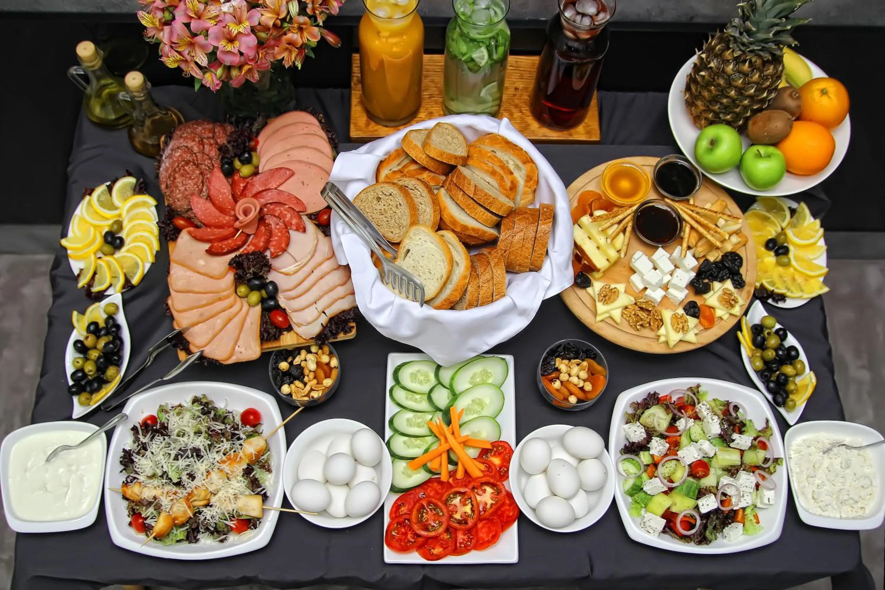 Buffet breakfast in Rogalux Blue