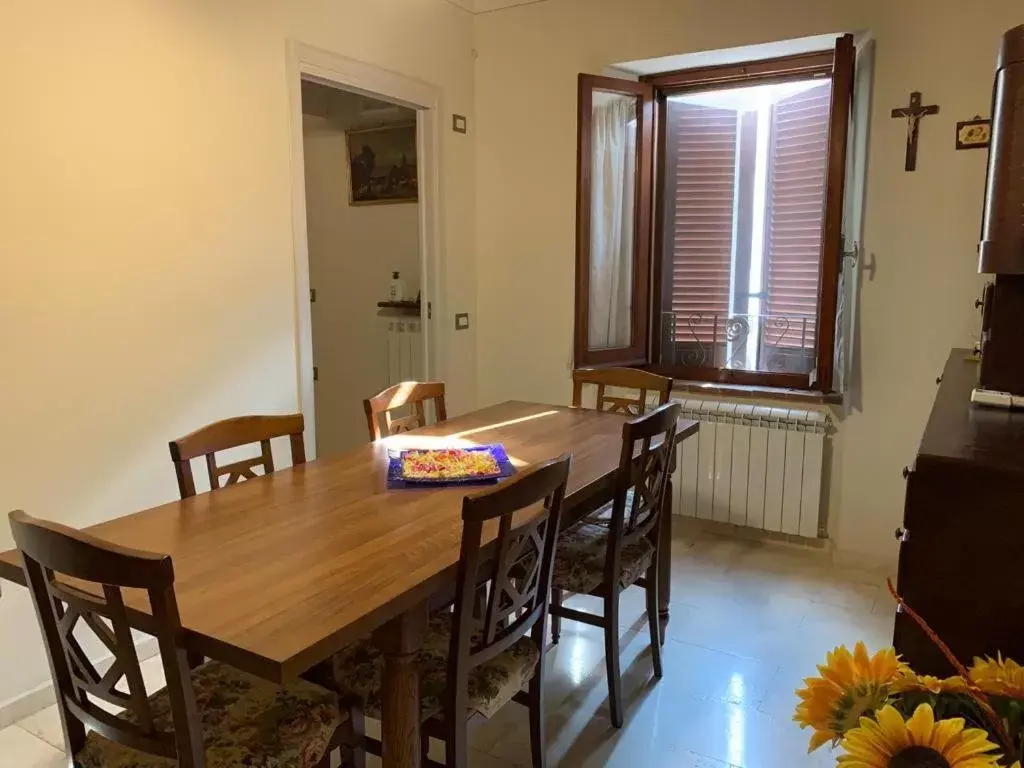 Dining Area in B&B Il Casale